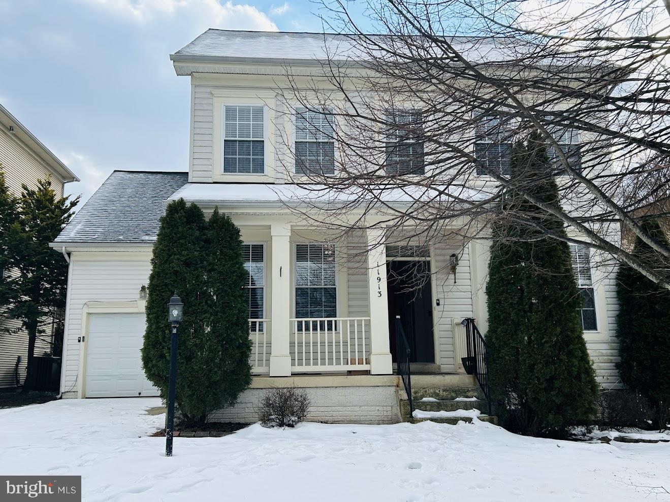 INDEPENDENCE/UNIV VLG - Residential Lease