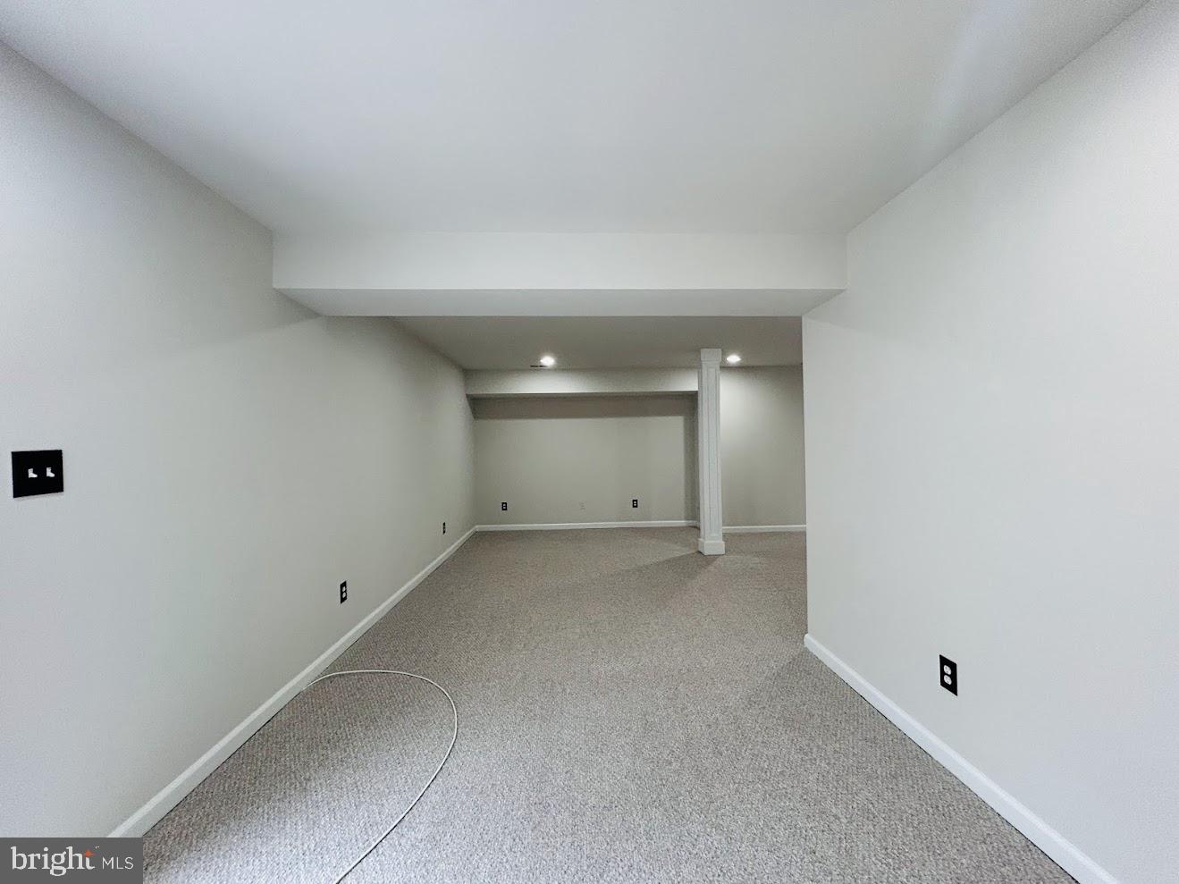 INDEPENDENCE/UNIV VLG - Residential Lease