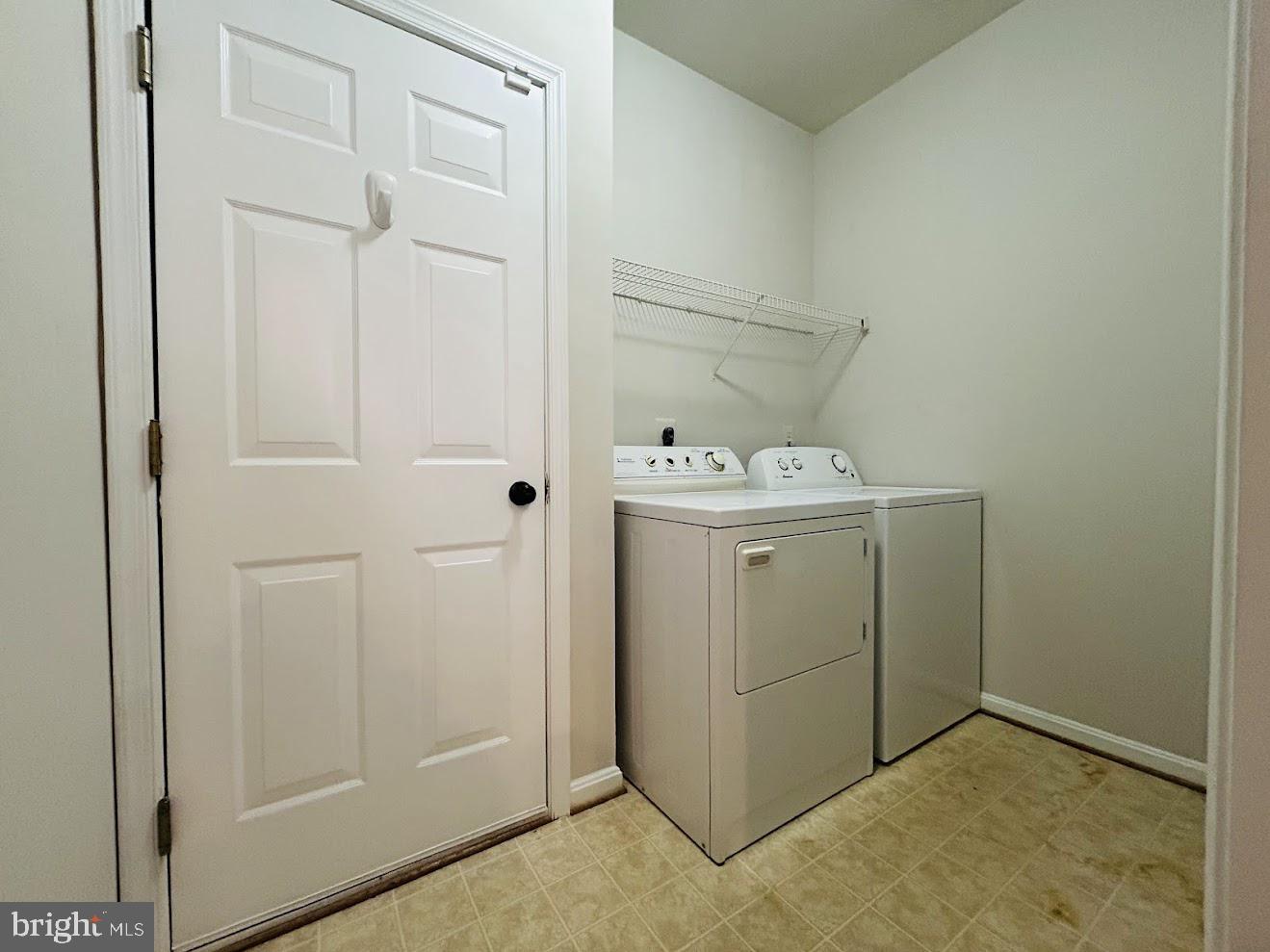 INDEPENDENCE/UNIV VLG - Residential Lease