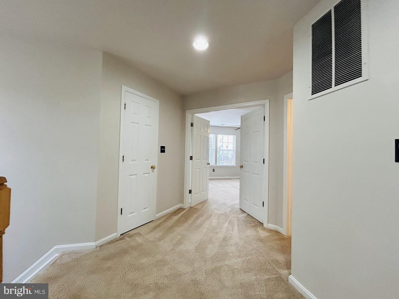 INDEPENDENCE/UNIV VLG - Residential Lease