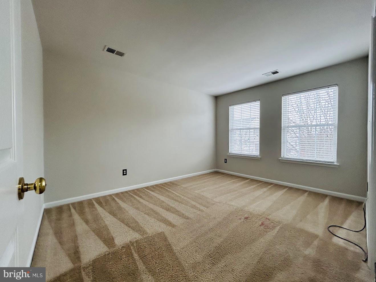 INDEPENDENCE/UNIV VLG - Residential Lease