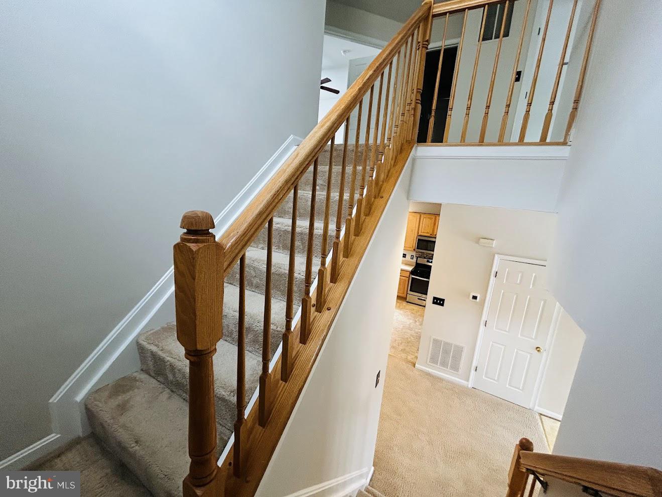 INDEPENDENCE/UNIV VLG - Residential Lease