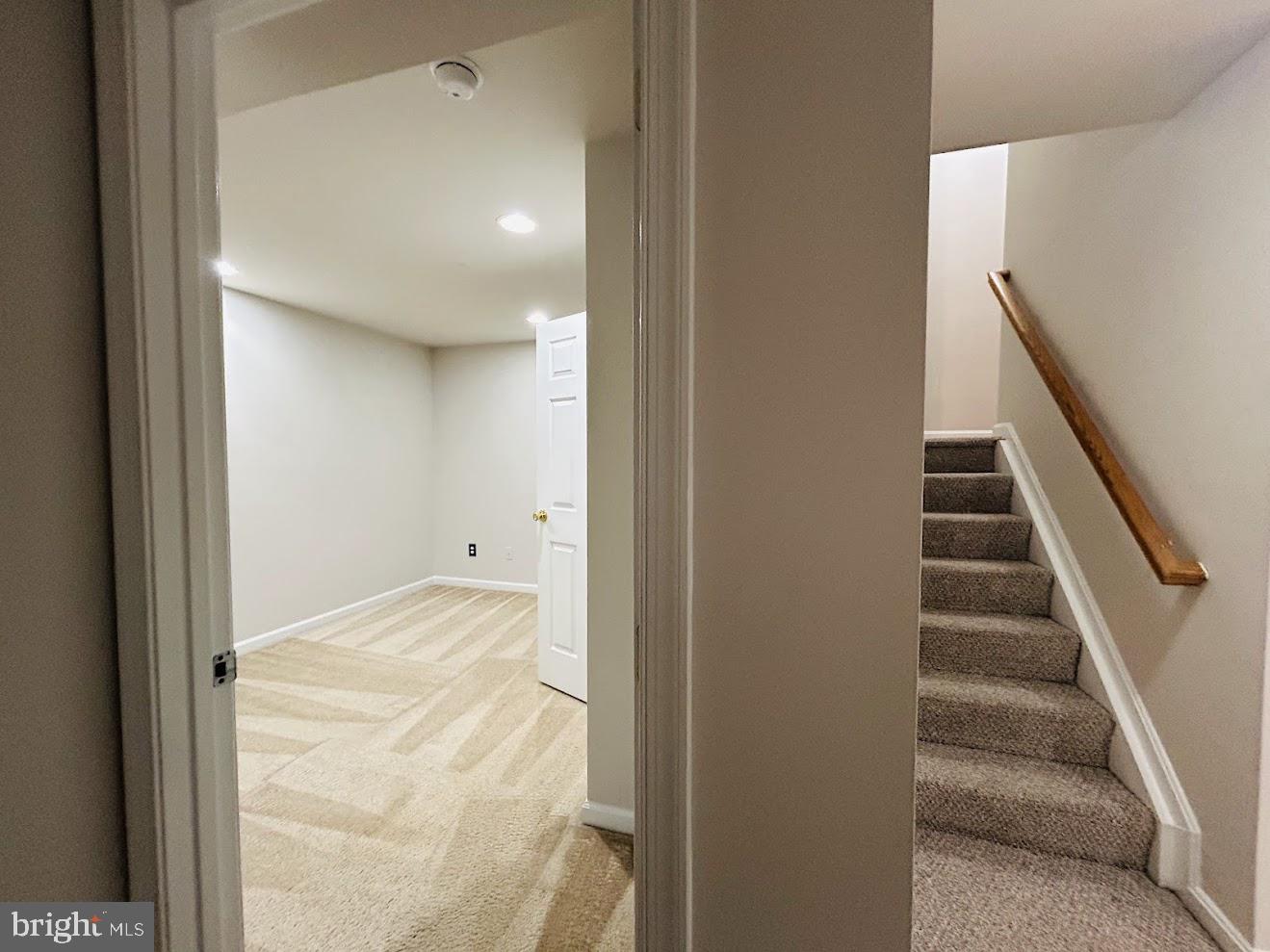 INDEPENDENCE/UNIV VLG - Residential Lease