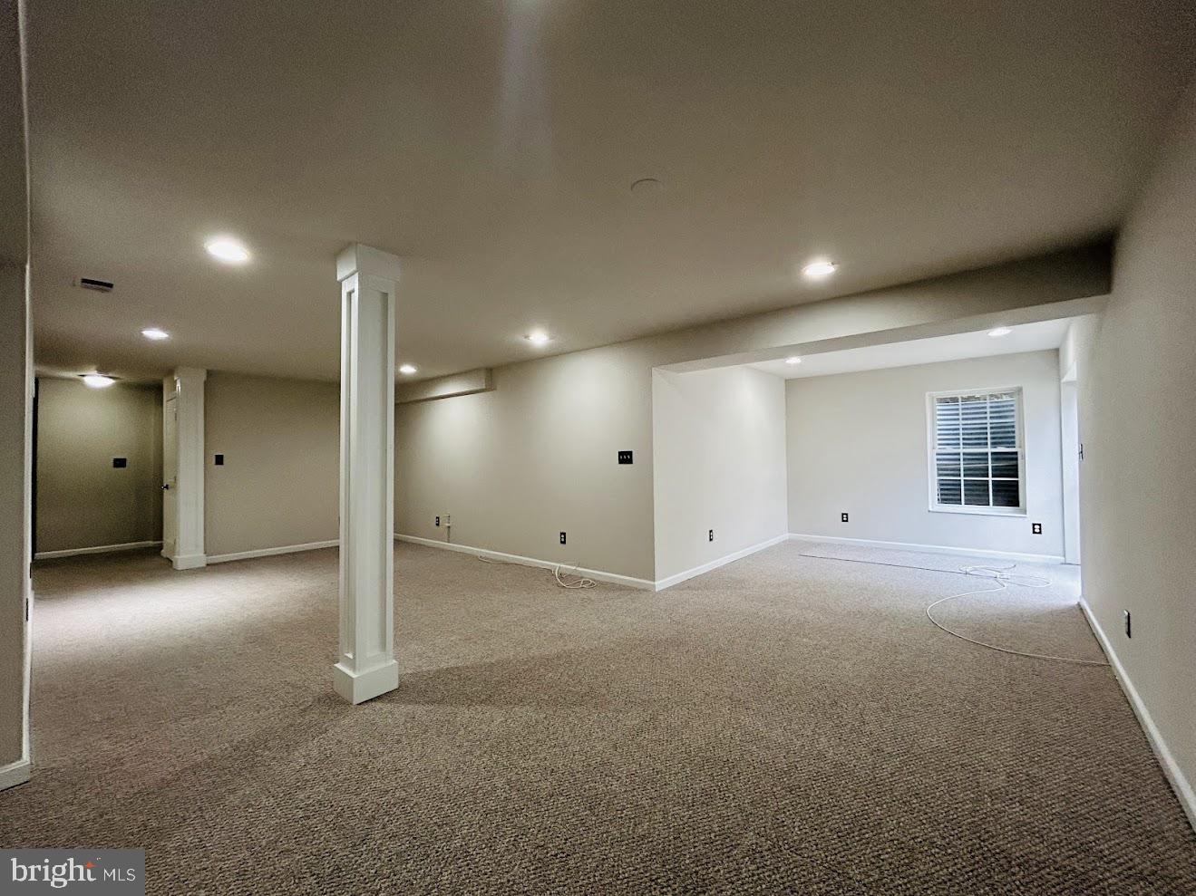 INDEPENDENCE/UNIV VLG - Residential Lease