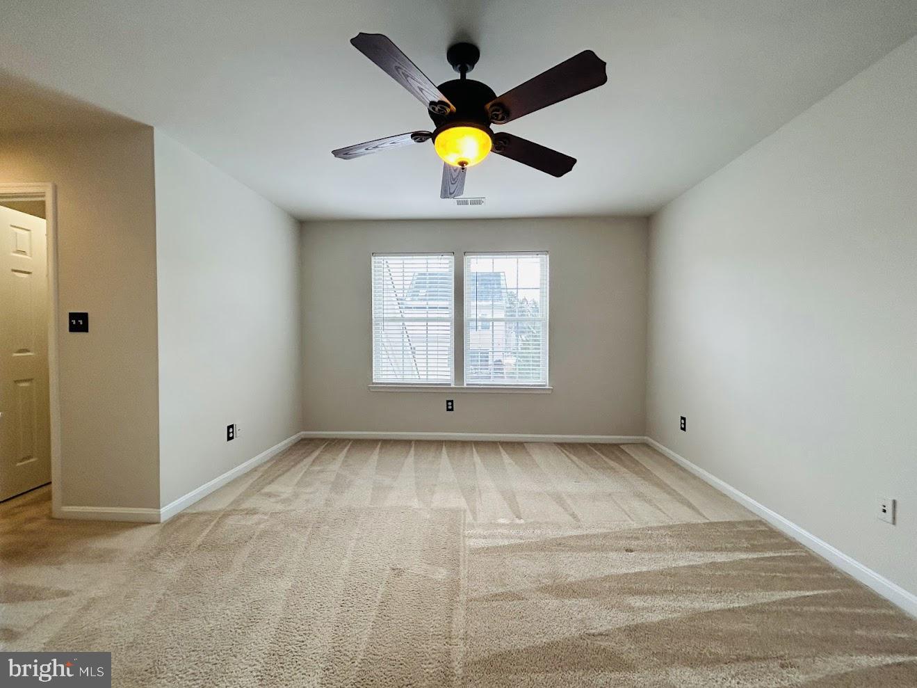 INDEPENDENCE/UNIV VLG - Residential Lease