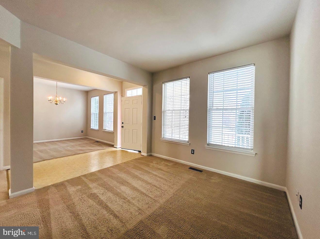 INDEPENDENCE/UNIV VLG - Residential Lease