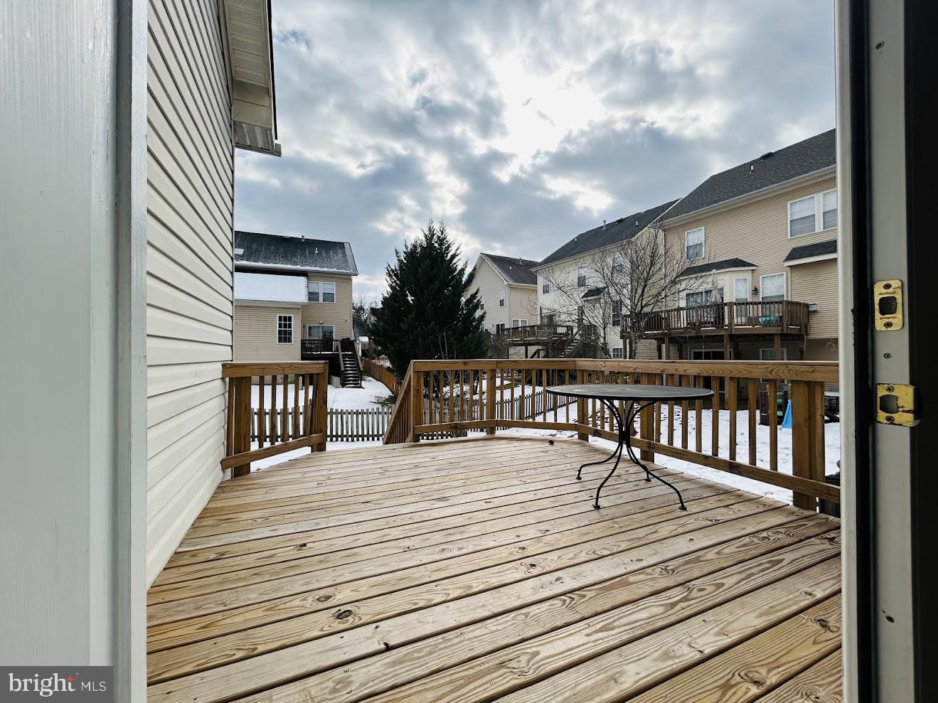 INDEPENDENCE/UNIV VLG - Residential Lease