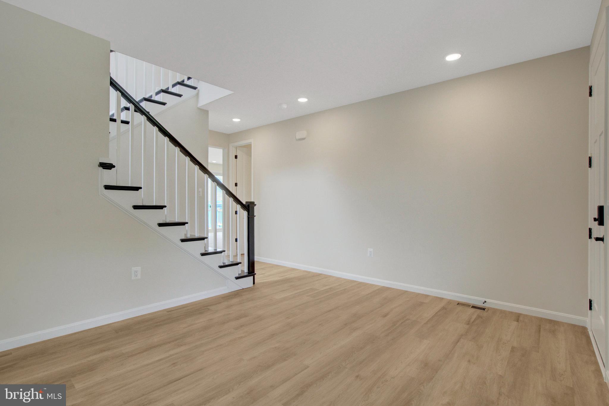 4155 FOXHAVEN DRIVE