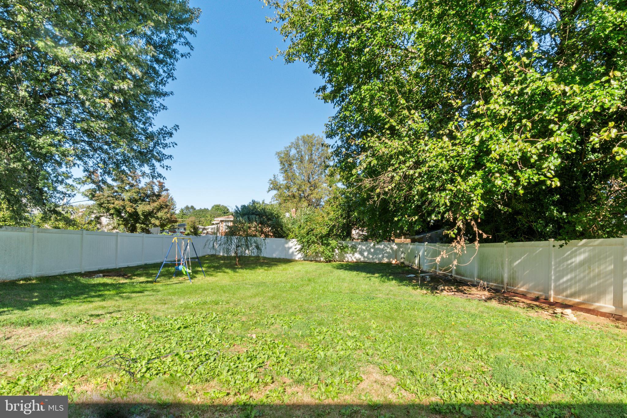 CATONSVILLE MANOR - Residential