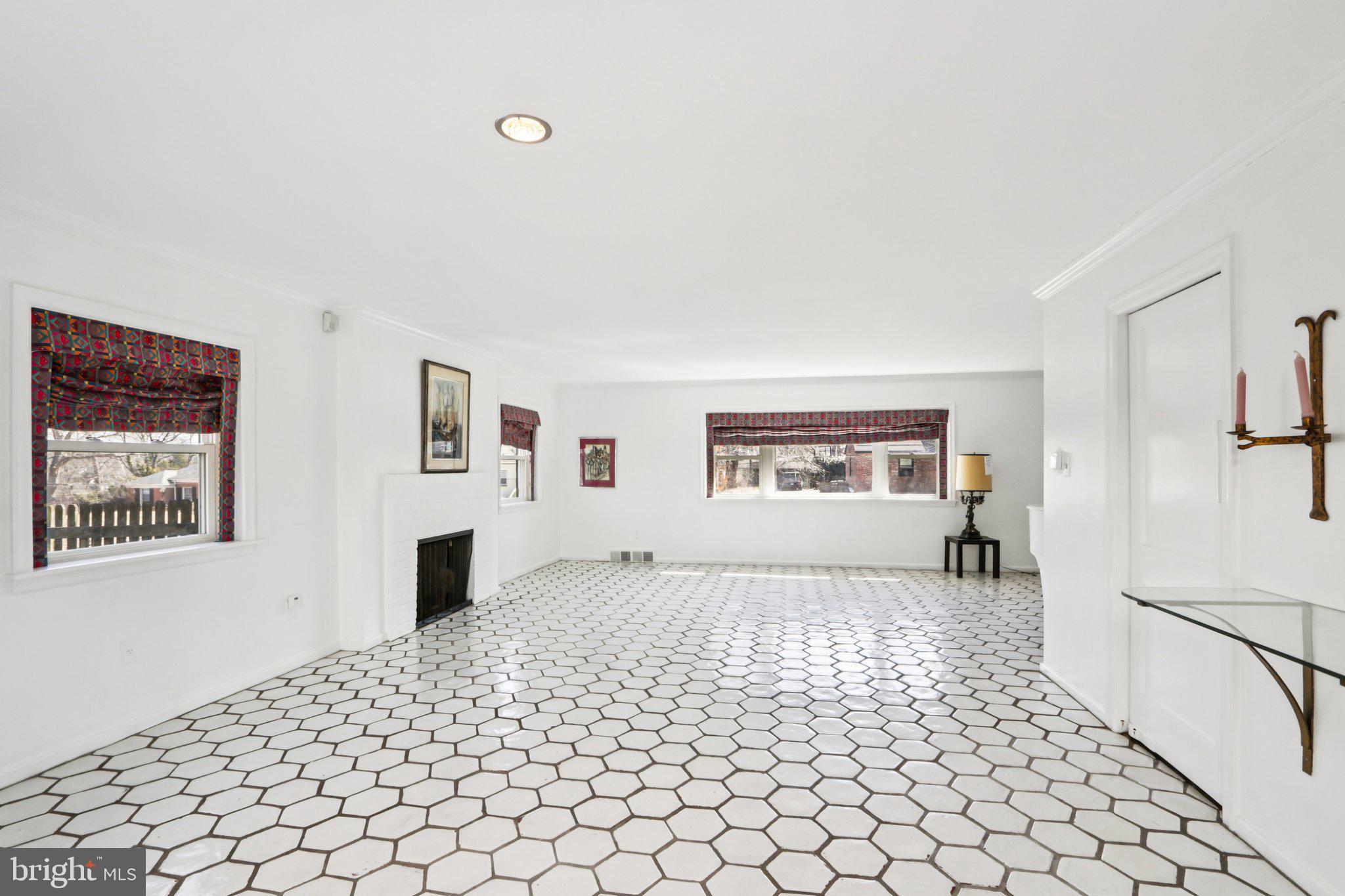 MT AIRY (WEST) - Residential