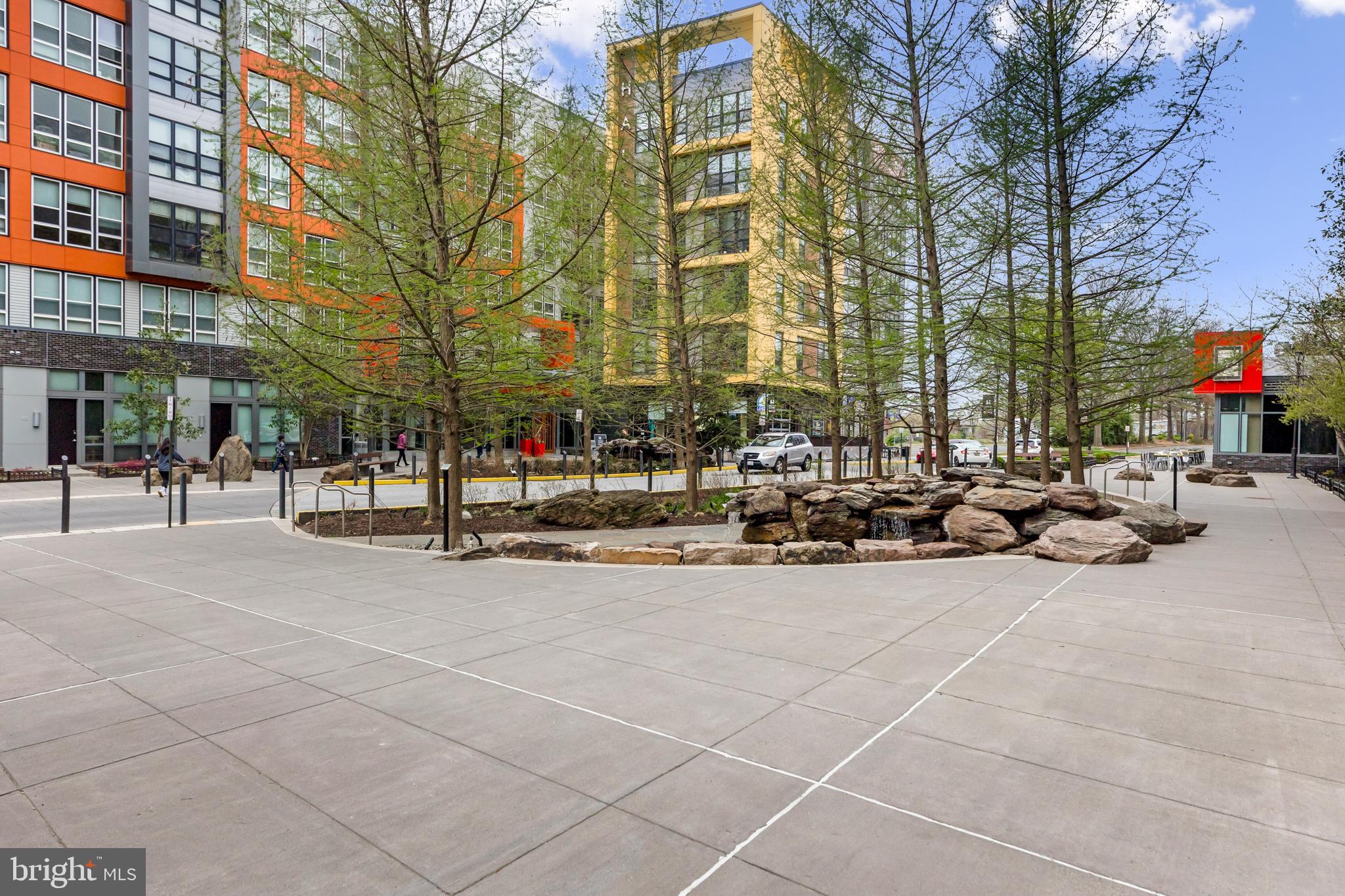 HALSTEAD AT THE METRO - Residential