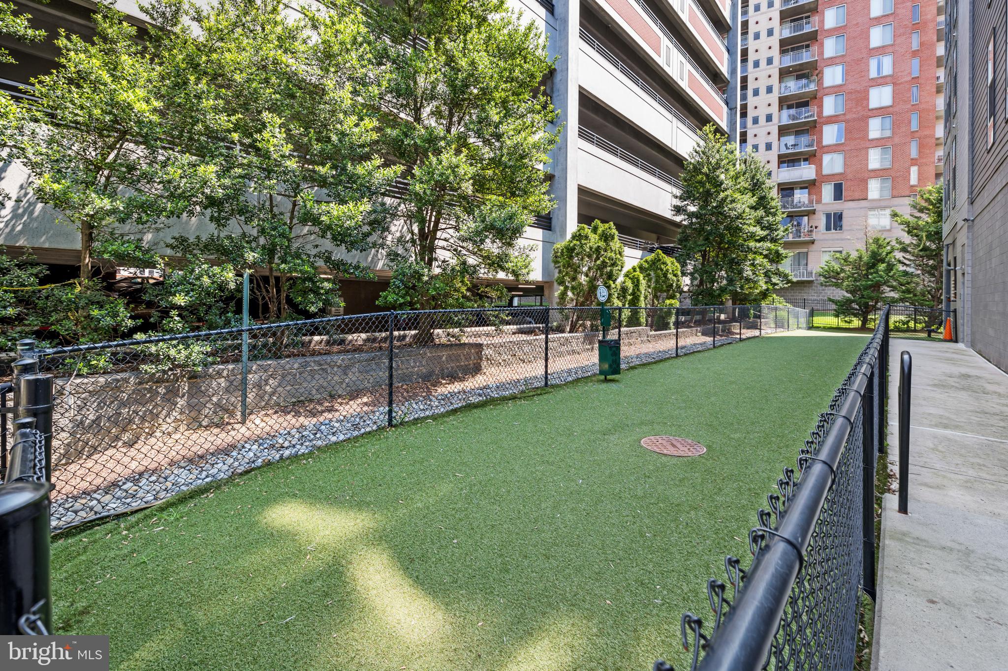HALSTEAD AT THE METRO - Residential