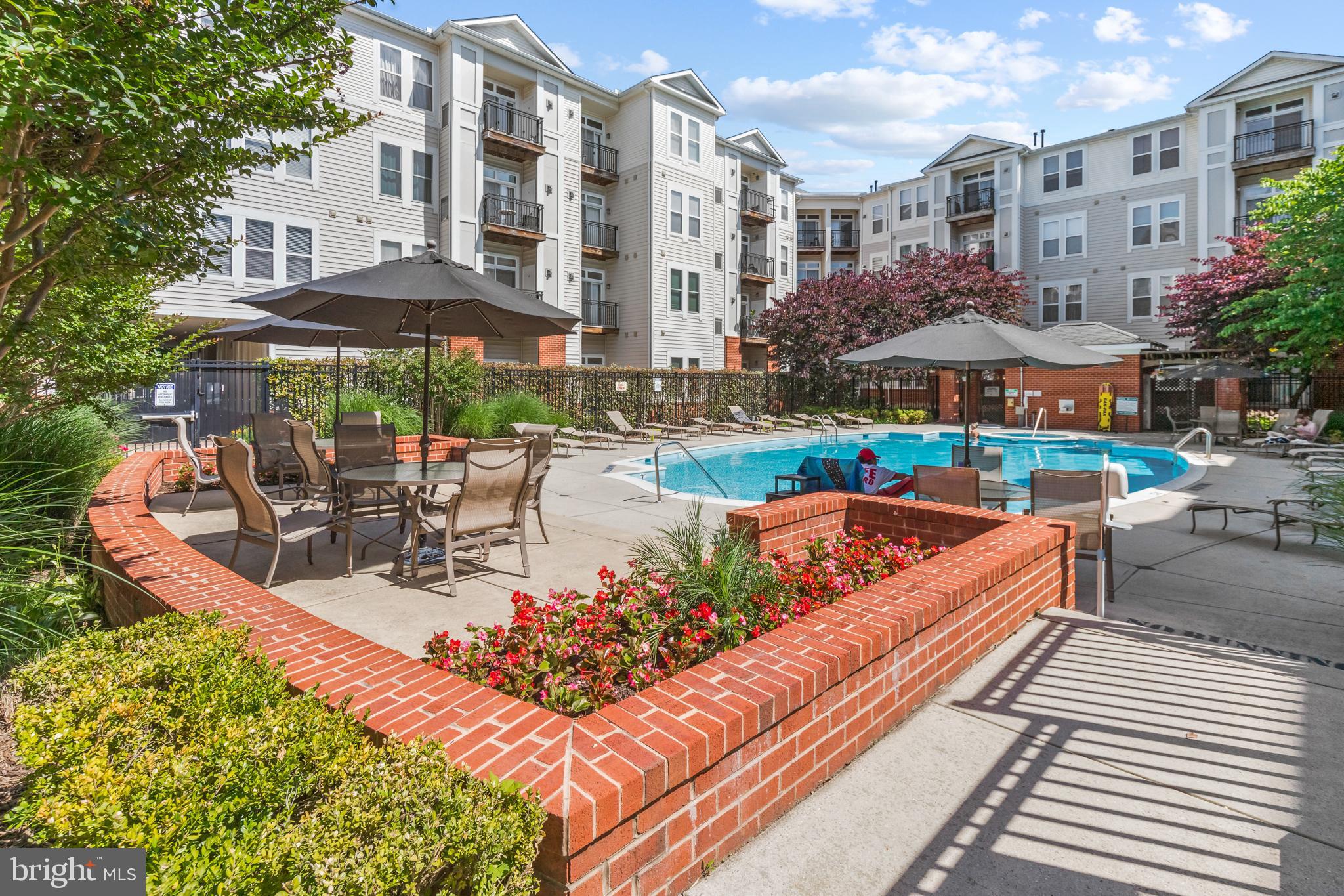 HALSTEAD AT THE METRO - Residential