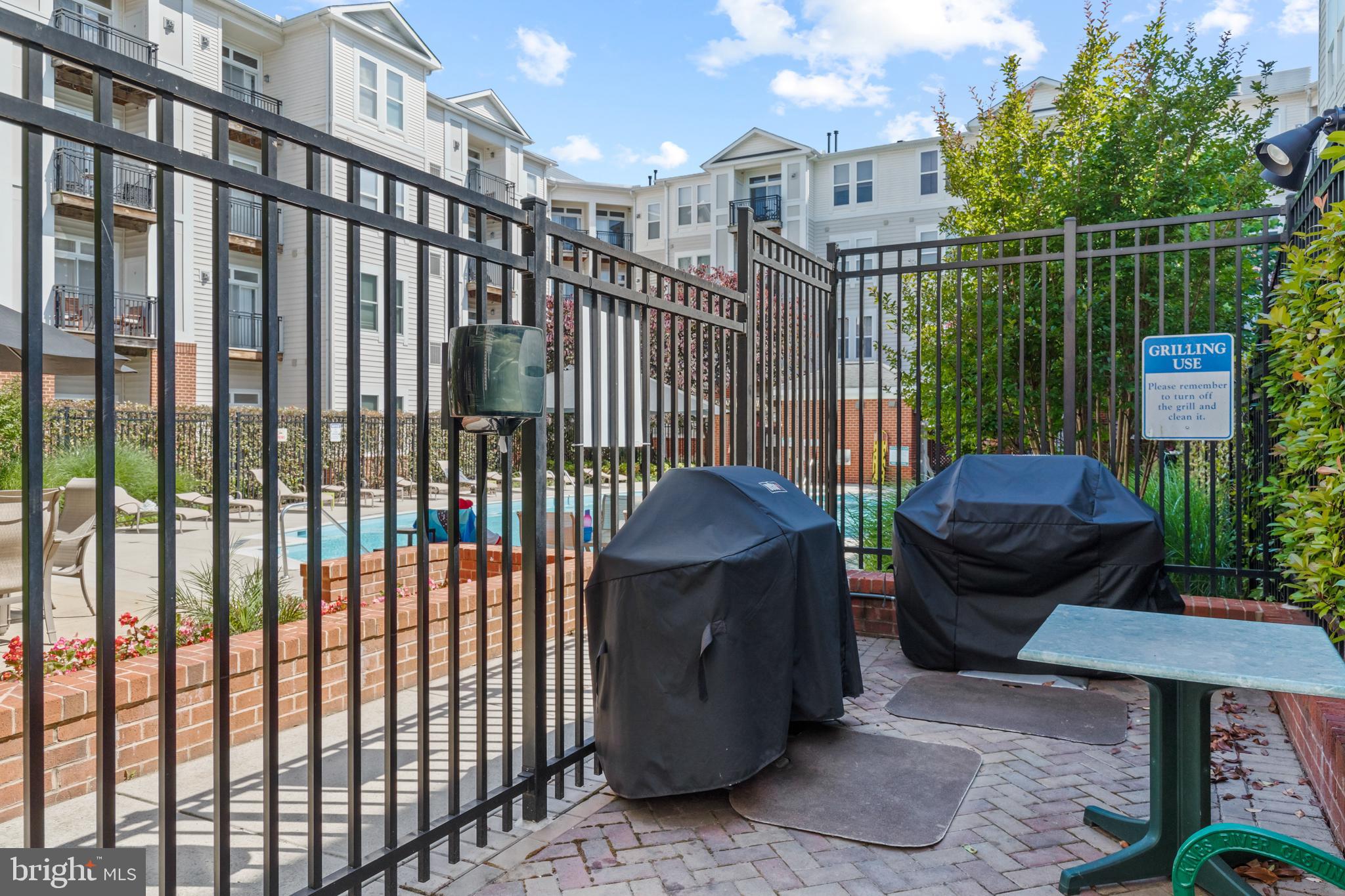 HALSTEAD AT THE METRO - Residential