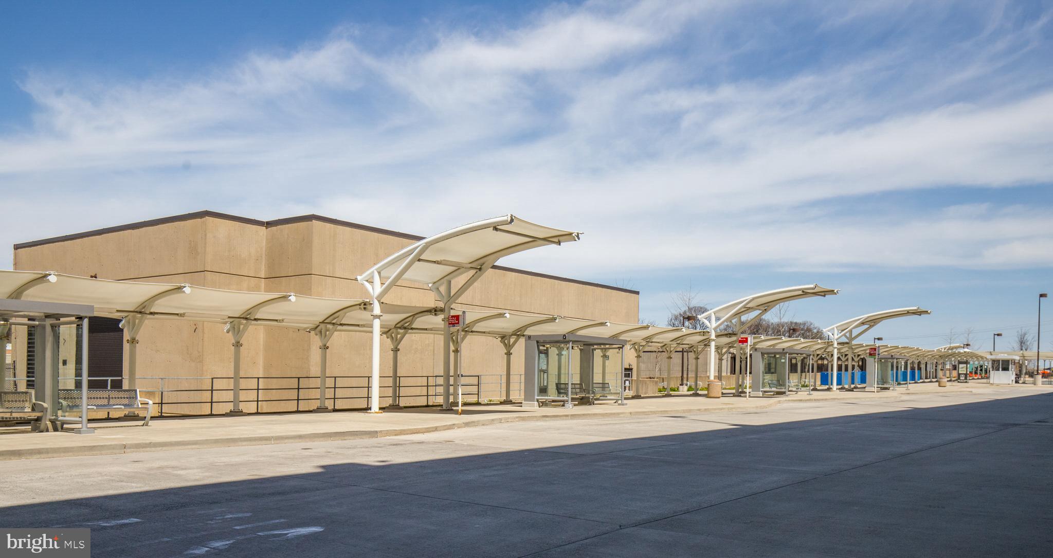 HALSTEAD AT THE METRO - Residential