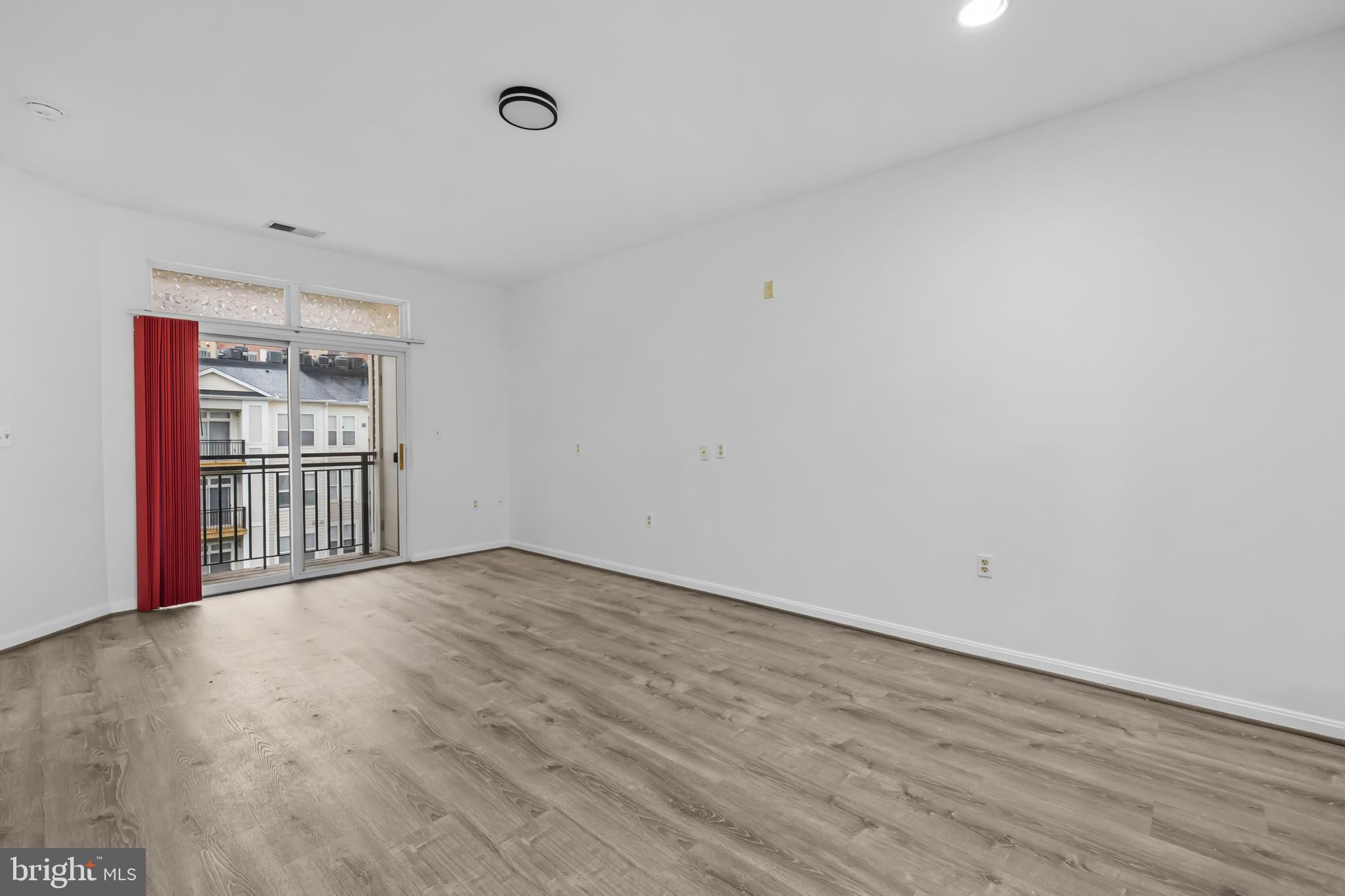 HALSTEAD AT THE METRO - Residential