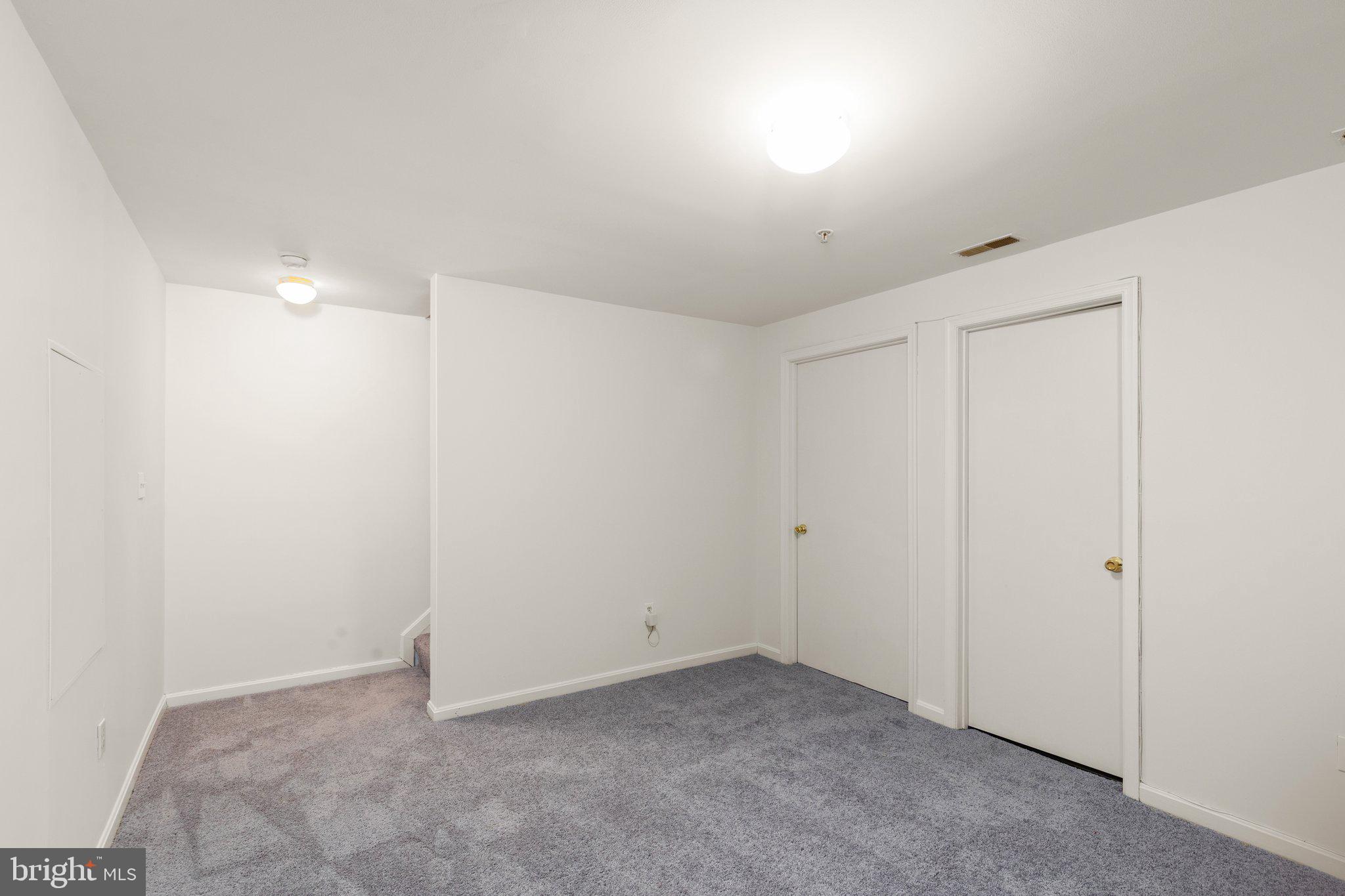 THE TERRACES - Residential Lease