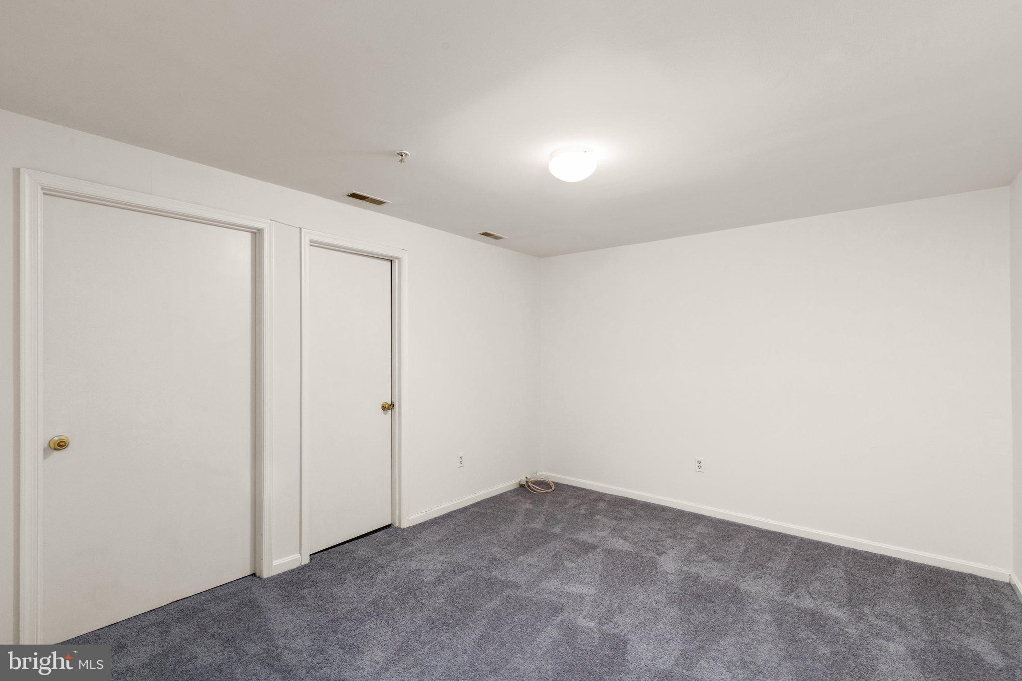 THE TERRACES - Residential Lease