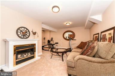 WORMANS MILL - Residential Lease