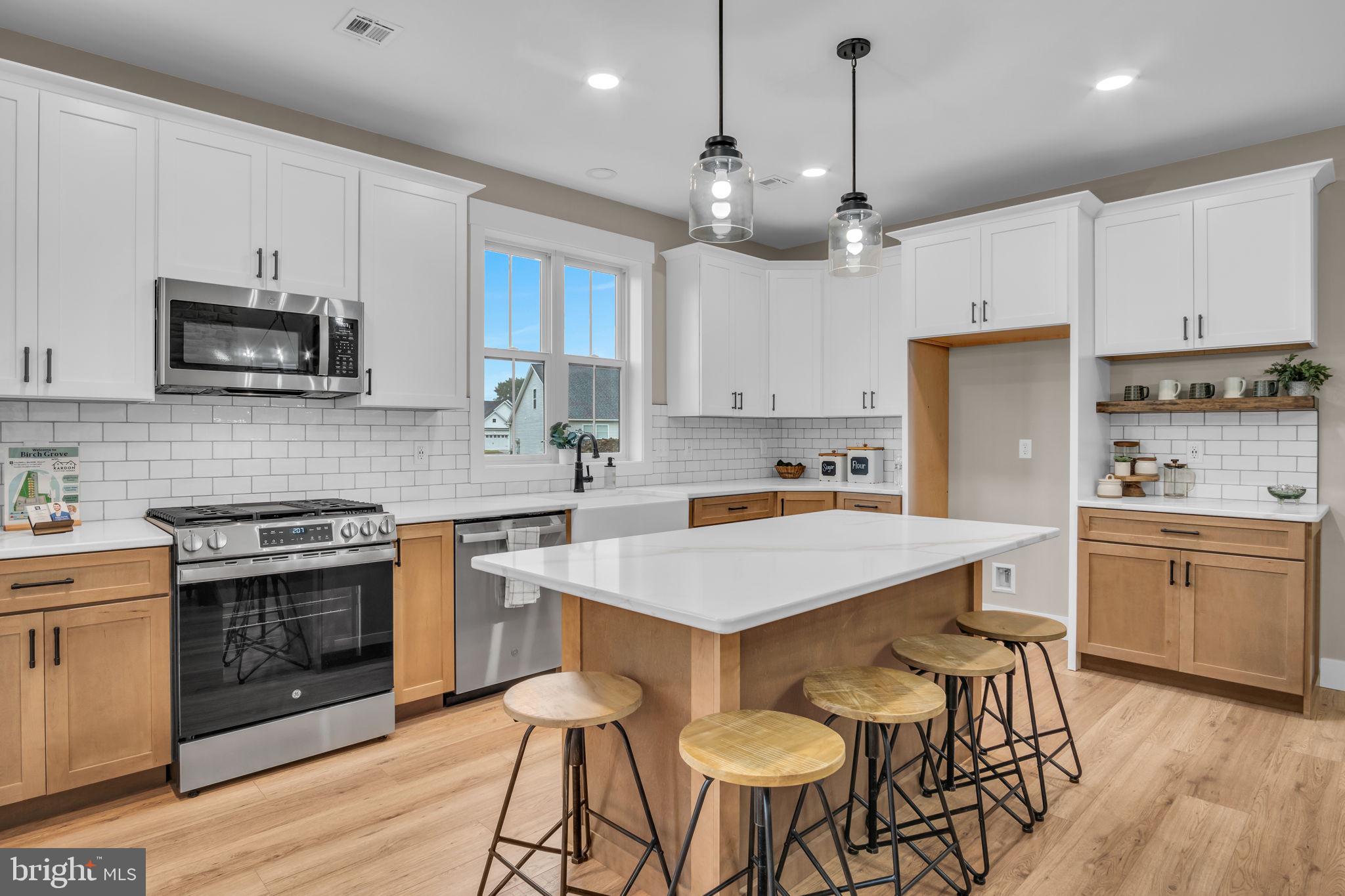 BIRCH GROVE - Residential