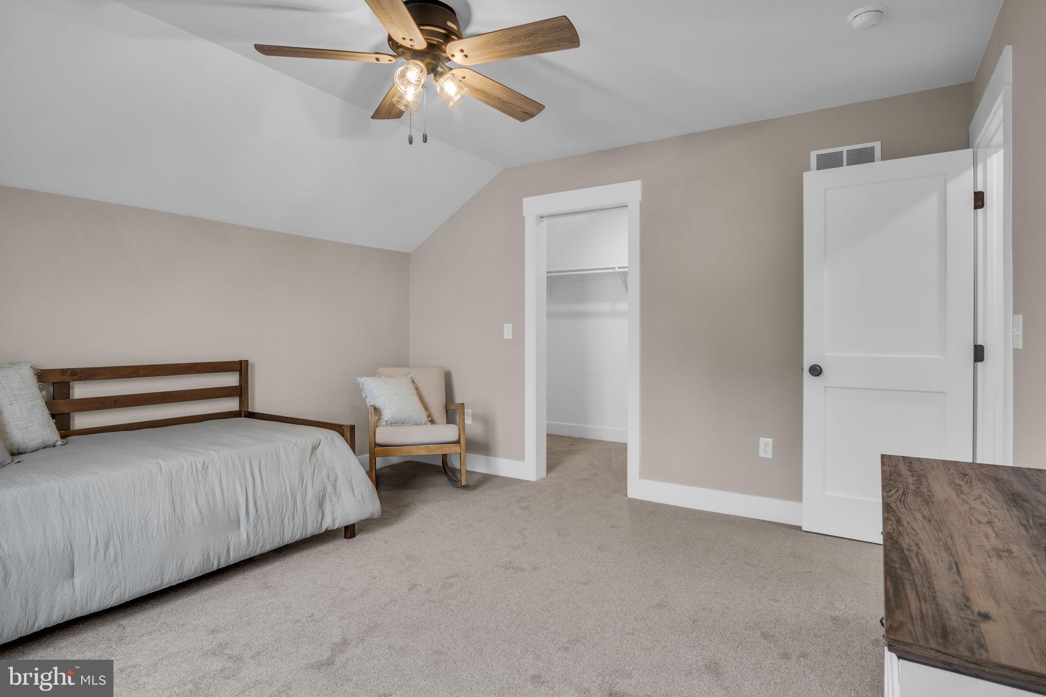 BIRCH GROVE - Residential