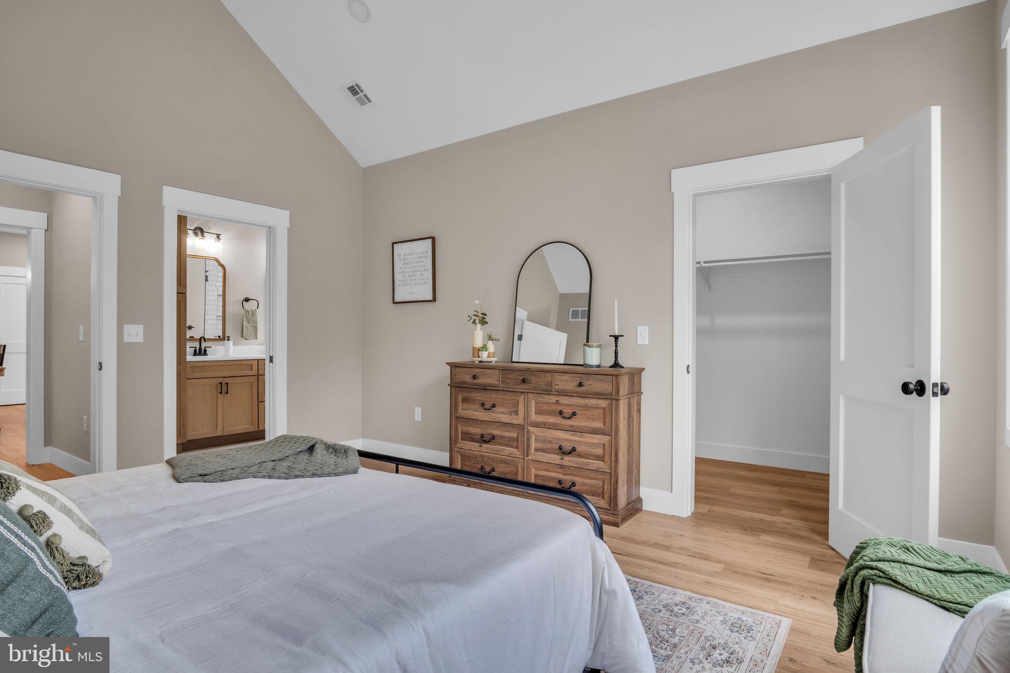 BIRCH GROVE - Residential