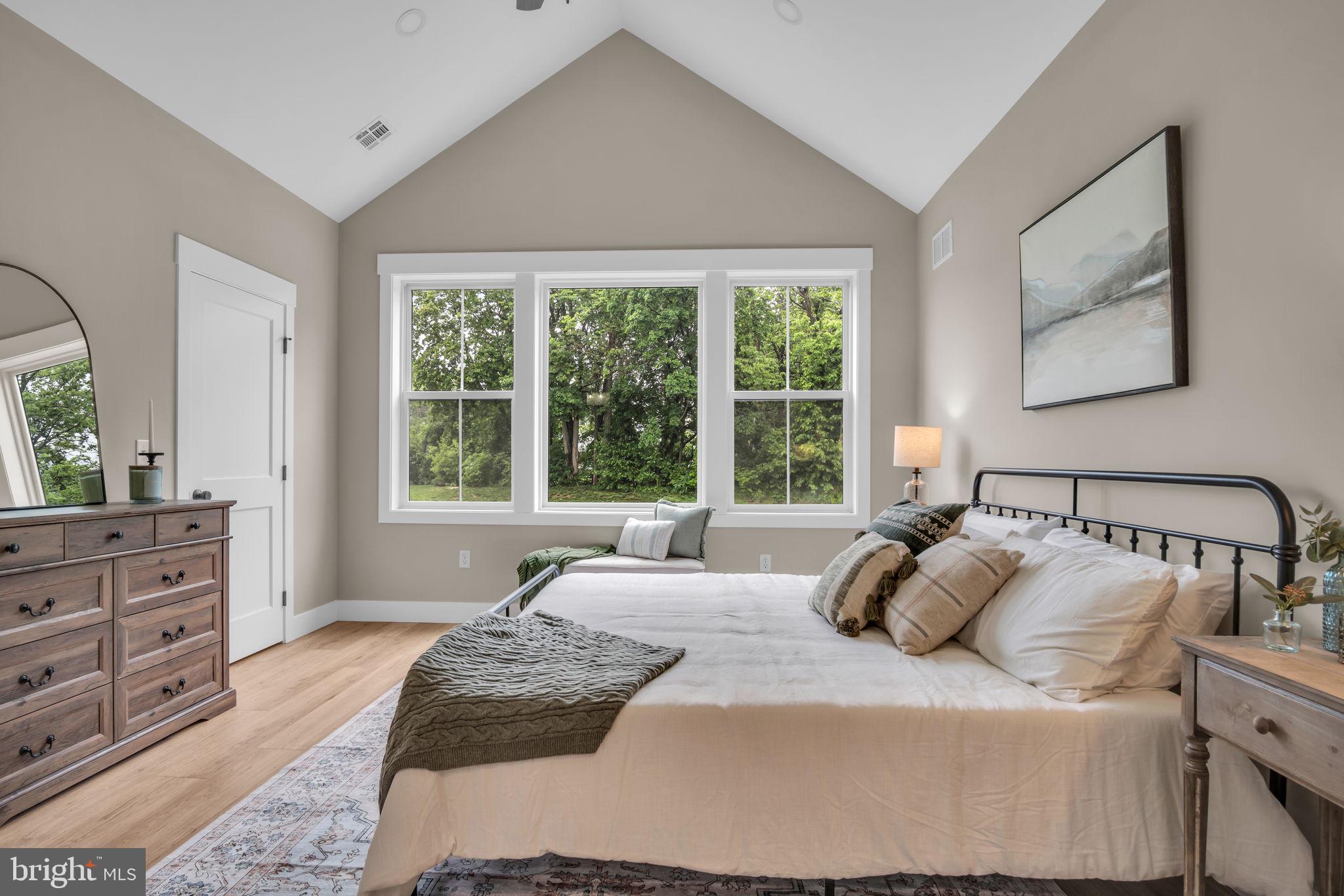 BIRCH GROVE - Residential