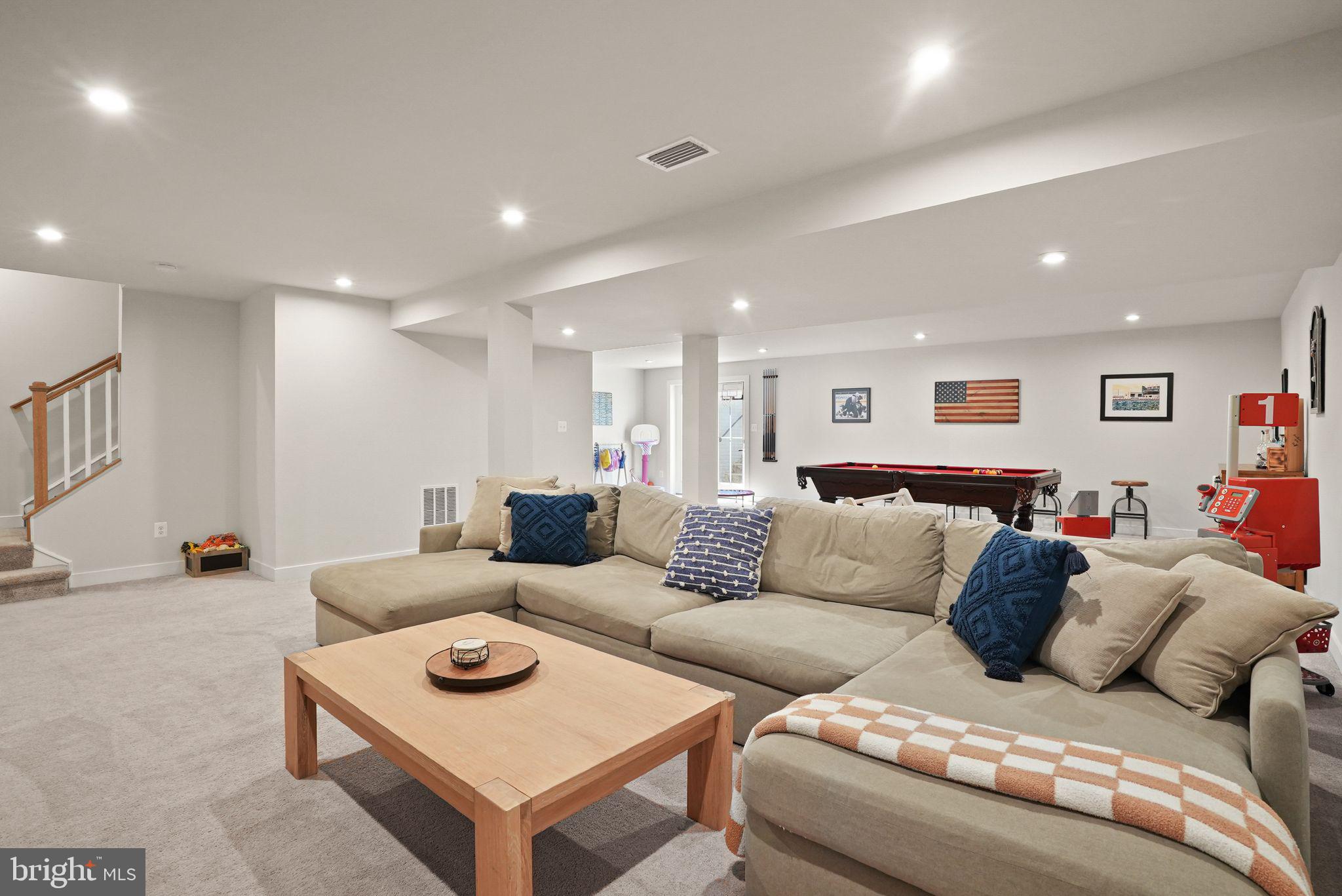 WARRENTON CHASE - Residential