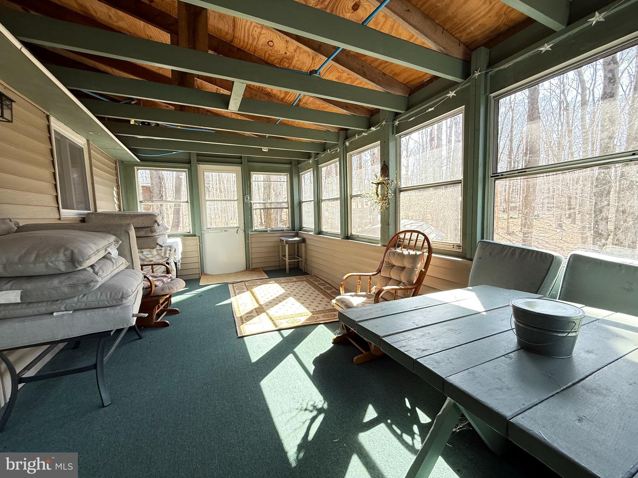 ARROWHEAD LAKE - Residential Lease