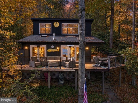 Photo of 23 Oak Hill, LAKEVILLE, PA 18438 (MLS # PAWN2001026)