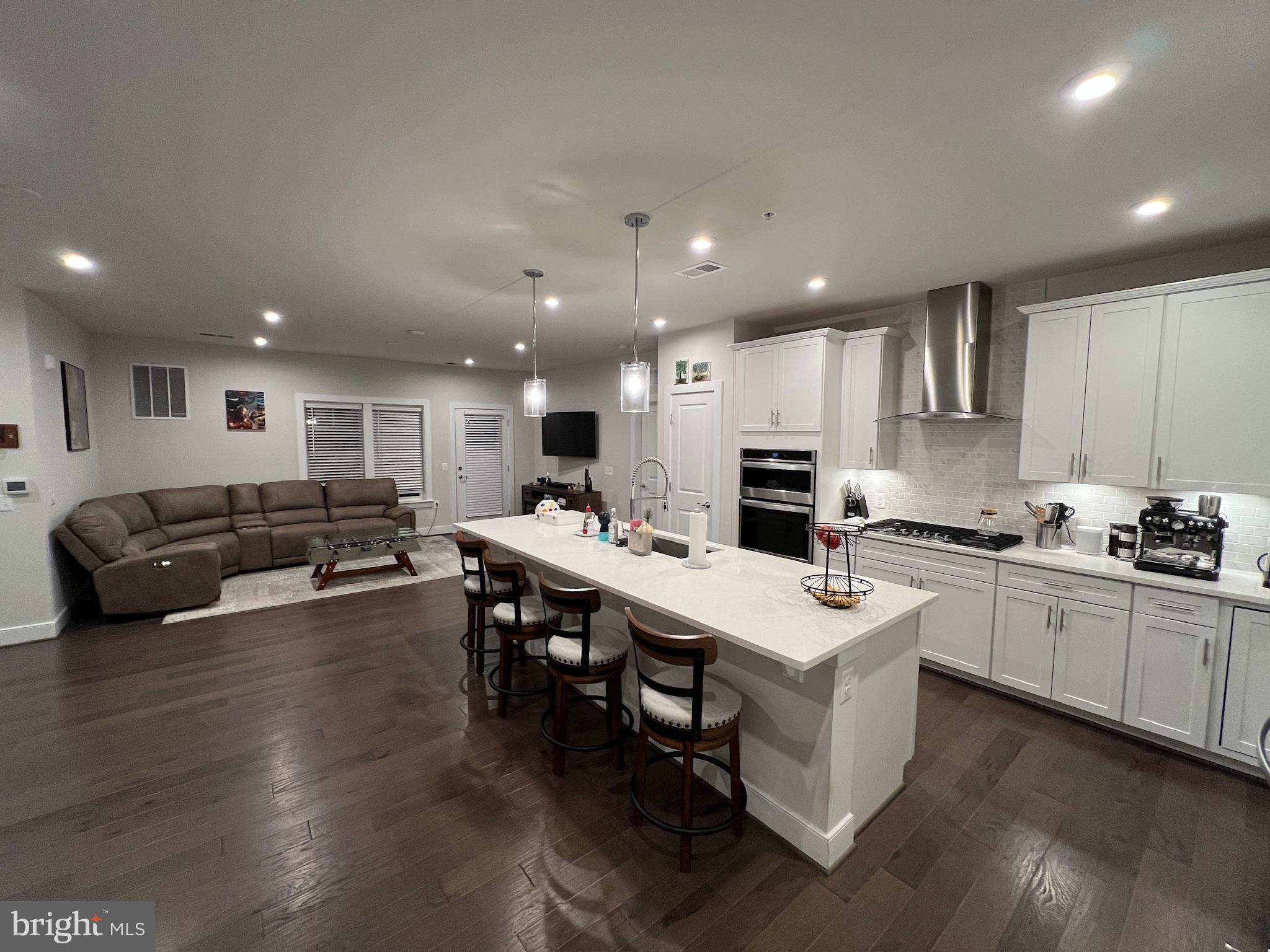 METROPARK AT ARROWBROOK - Residential Lease