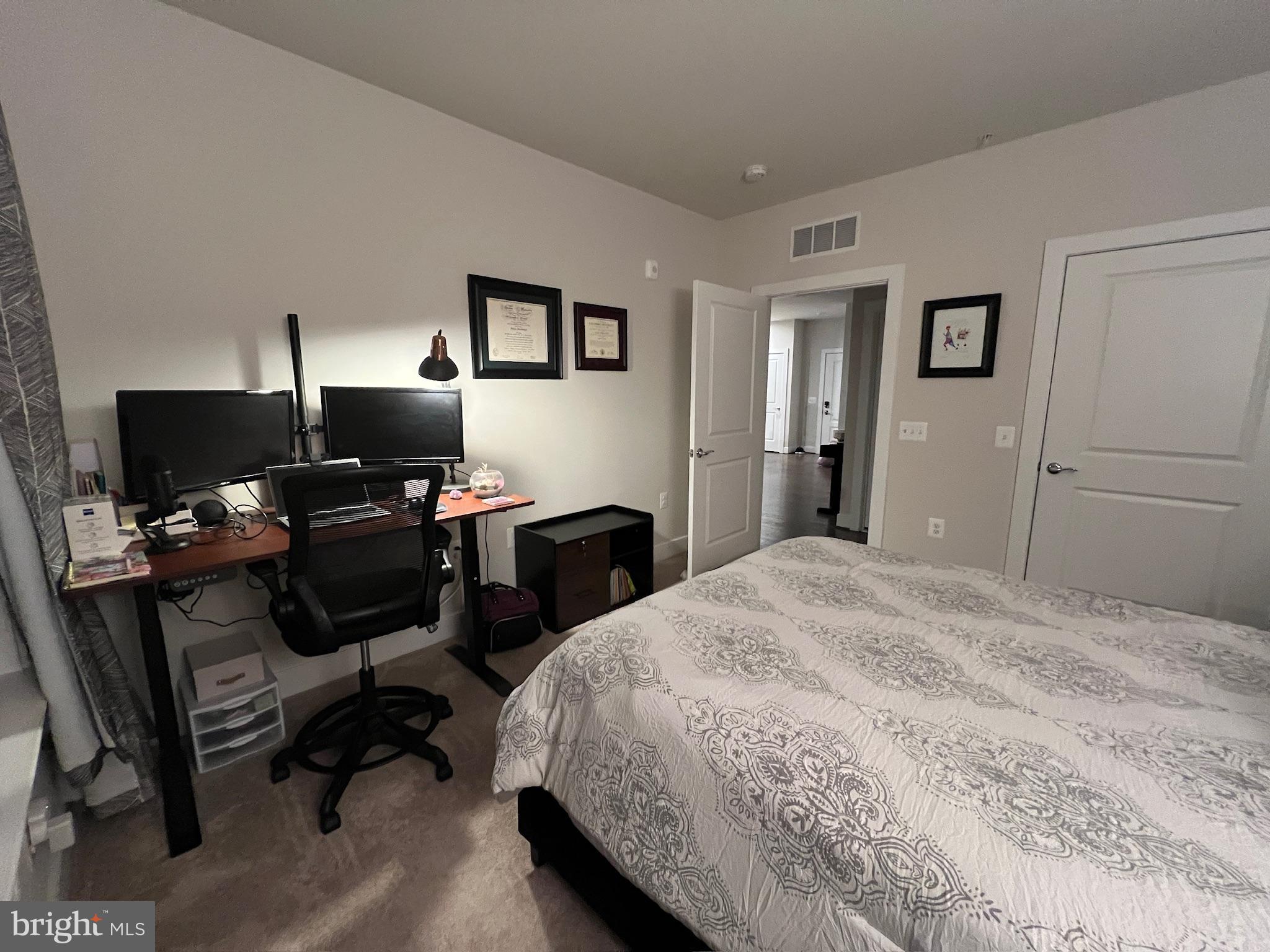 METROPARK AT ARROWBROOK - Residential Lease