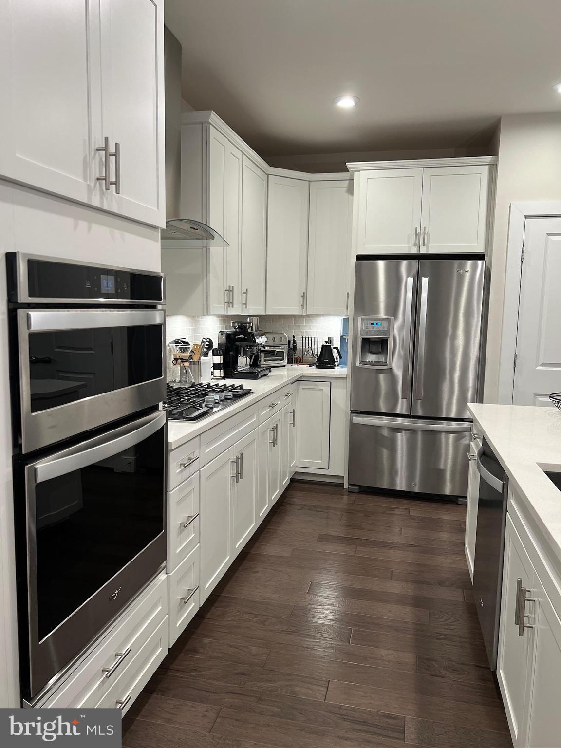 METROPARK AT ARROWBROOK - Residential Lease