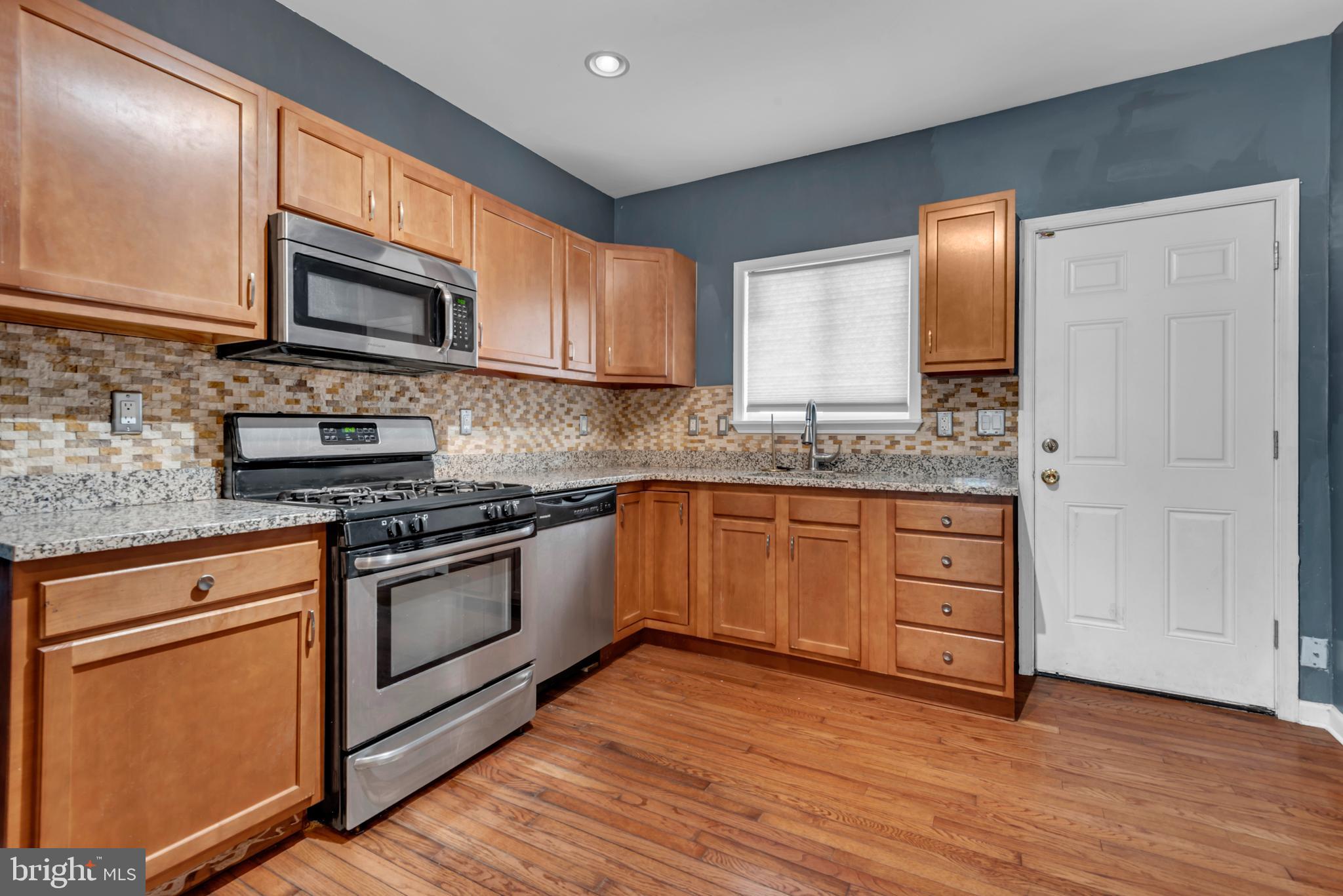 HIGHLANDTOWN - Residential