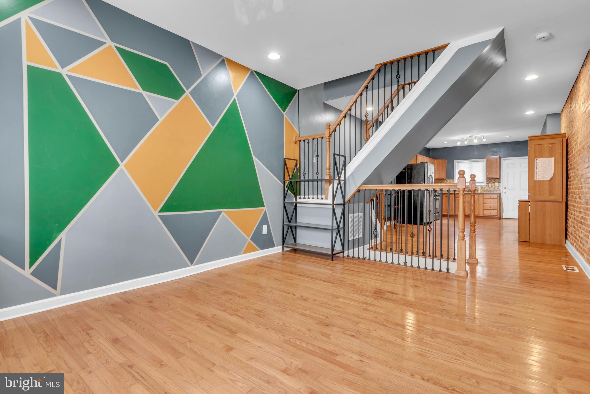 HIGHLANDTOWN - Residential