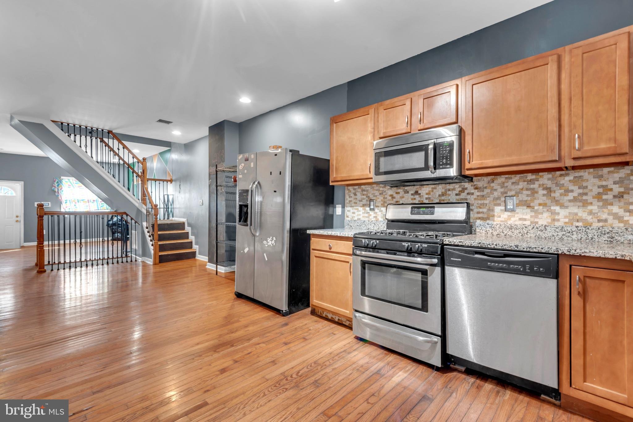 HIGHLANDTOWN - Residential