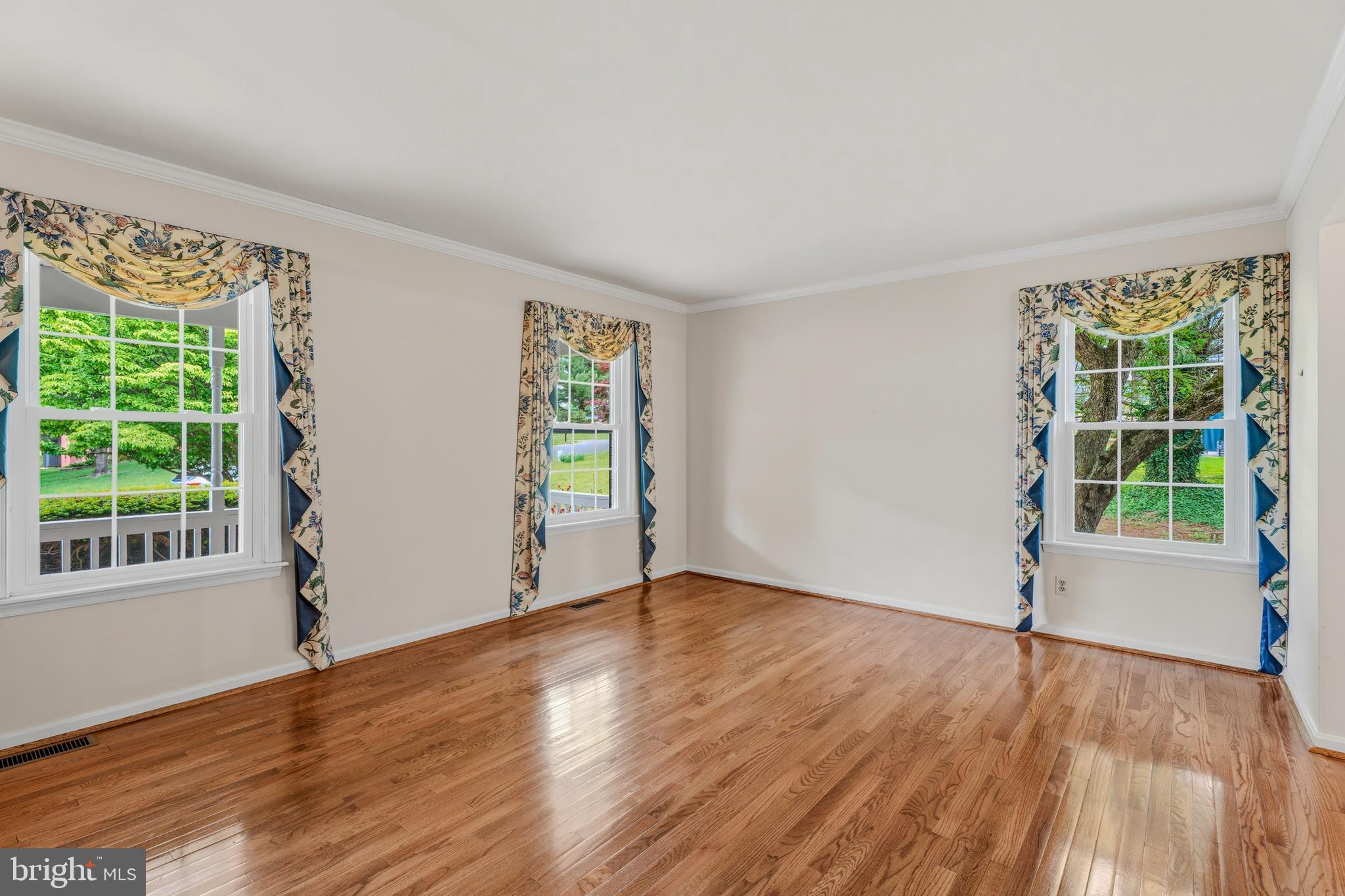 FOX MEADOWS - Residential