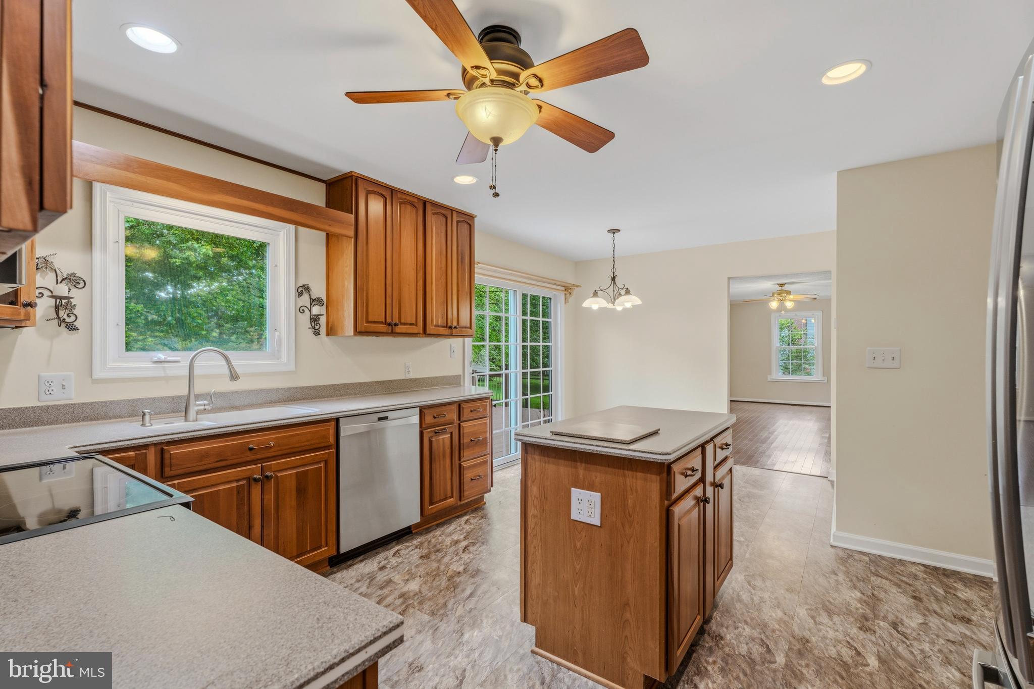 FOX MEADOWS - Residential