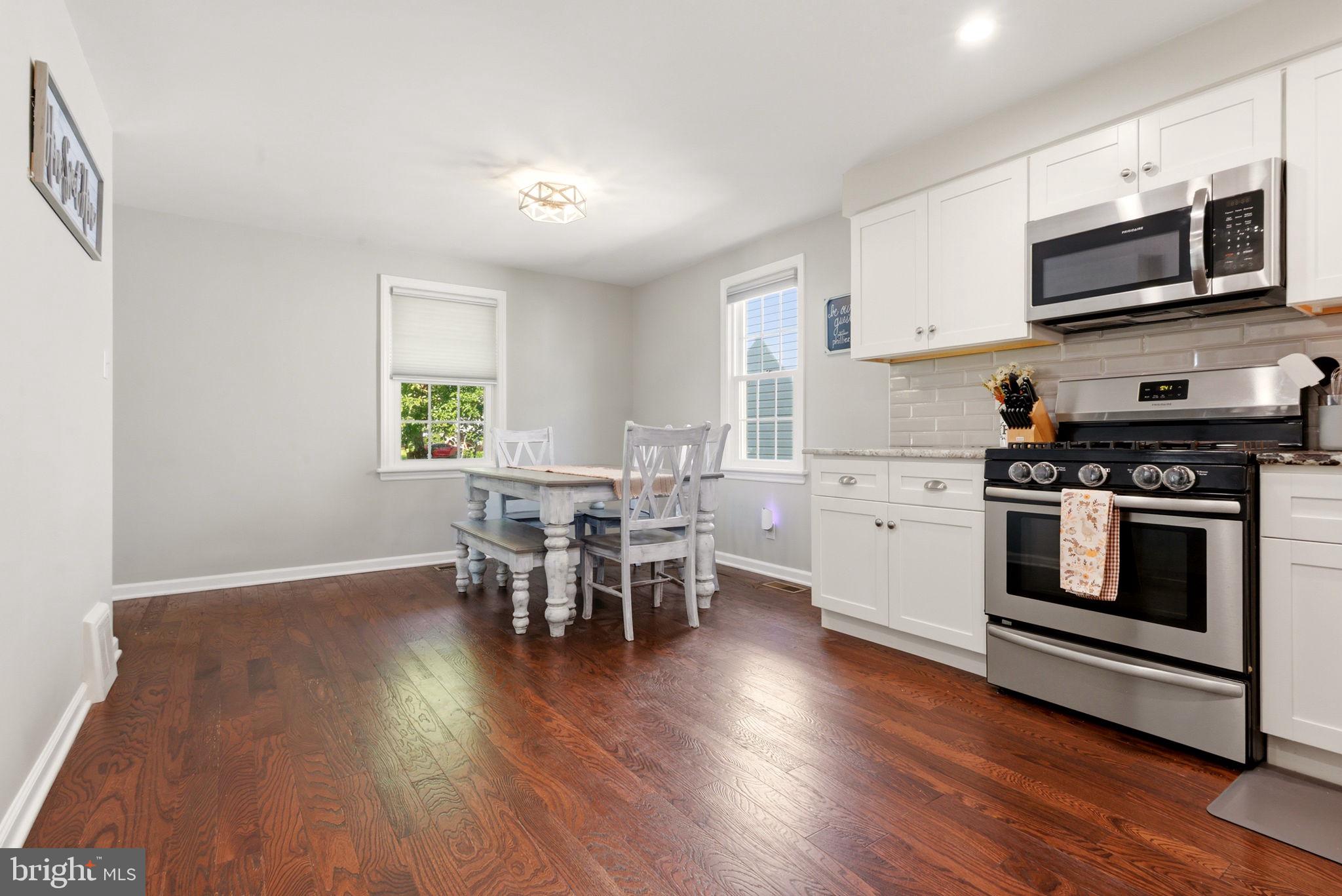 213 N FORKLANDING ROAD