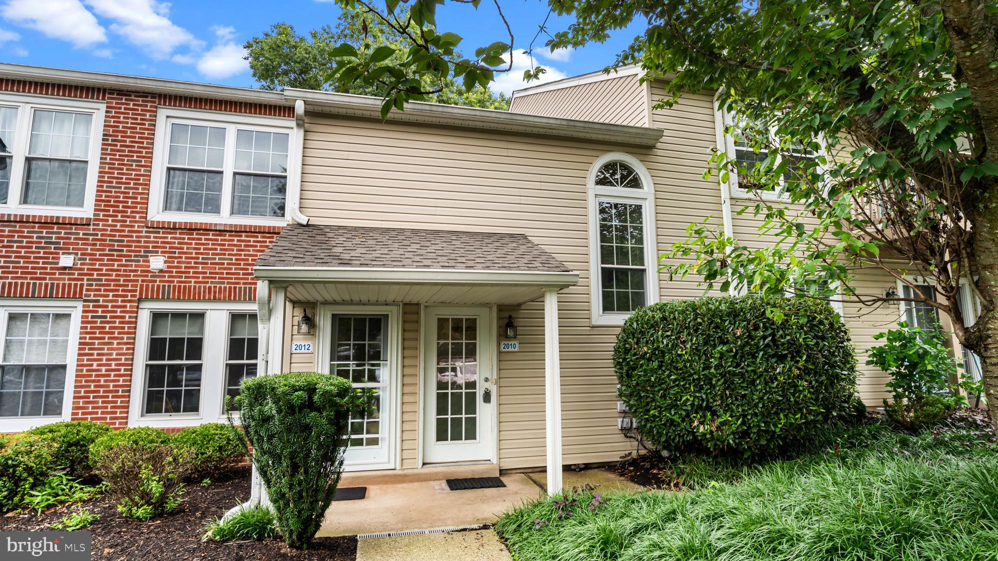 Rare Opportunity in Village Shires – Beacon Hill Section!
Welcome to this charming second-floor 2-bedroom, 2-bath condo in the highly desirable Beacon Hill section of Village Shires. Move-in ready and full of potential, this home offers the perfect blend of character and comfort. The unique kitchen has a stylish semi-circular peninsula island—ideal for entertaining—and is filled with warmth and charm.
Additional highlights include beautiful hardwood floors, central air, a newly remodeled bathroom, and a private rear deck with serene views—perfect for sipping your morning coffee or unwinding at sunset. With just a touch of TLC and your personal vision, this space can easily be transformed into the home of your dreams.
The condo fee includes access to exceptional community amenities: Community swimming pool, a clubhouse, tennis and basketball courts, a playground, as well as snow and trash removal and common area maintenance—making for low-maintenance living at its best.
Location is everything, and this one has it all. Just minutes from Tyler State Park, where you can explore over 1,700 acres of scenic trails, go fishing, canoeing, horseback riding, or enjoy a peaceful picnic. You’ll also be close to Historic Newtown, offering a variety of shops, restaurants, and local charm. Families will appreciate being in the award-winning Council Rock School District, and recreational options abound with nearby golf, pickleball, ball fields, and more. Convenient to rail, major highway's, and St. Mary's Hospital nearby.
Don’t miss your chance to own a slice of Village Shires—schedule your showing today!