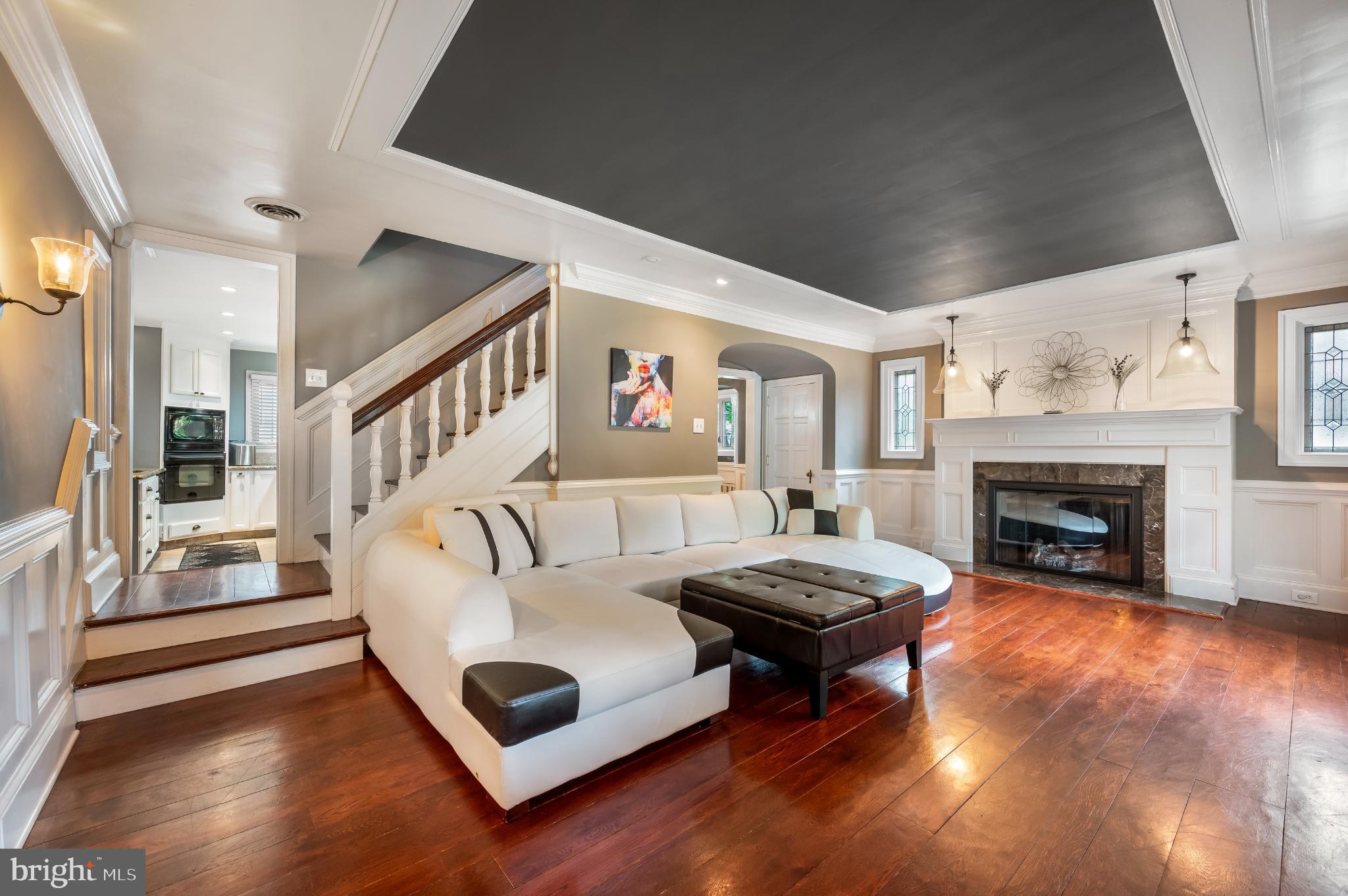 SCHOOL LANE HILLS - Residential