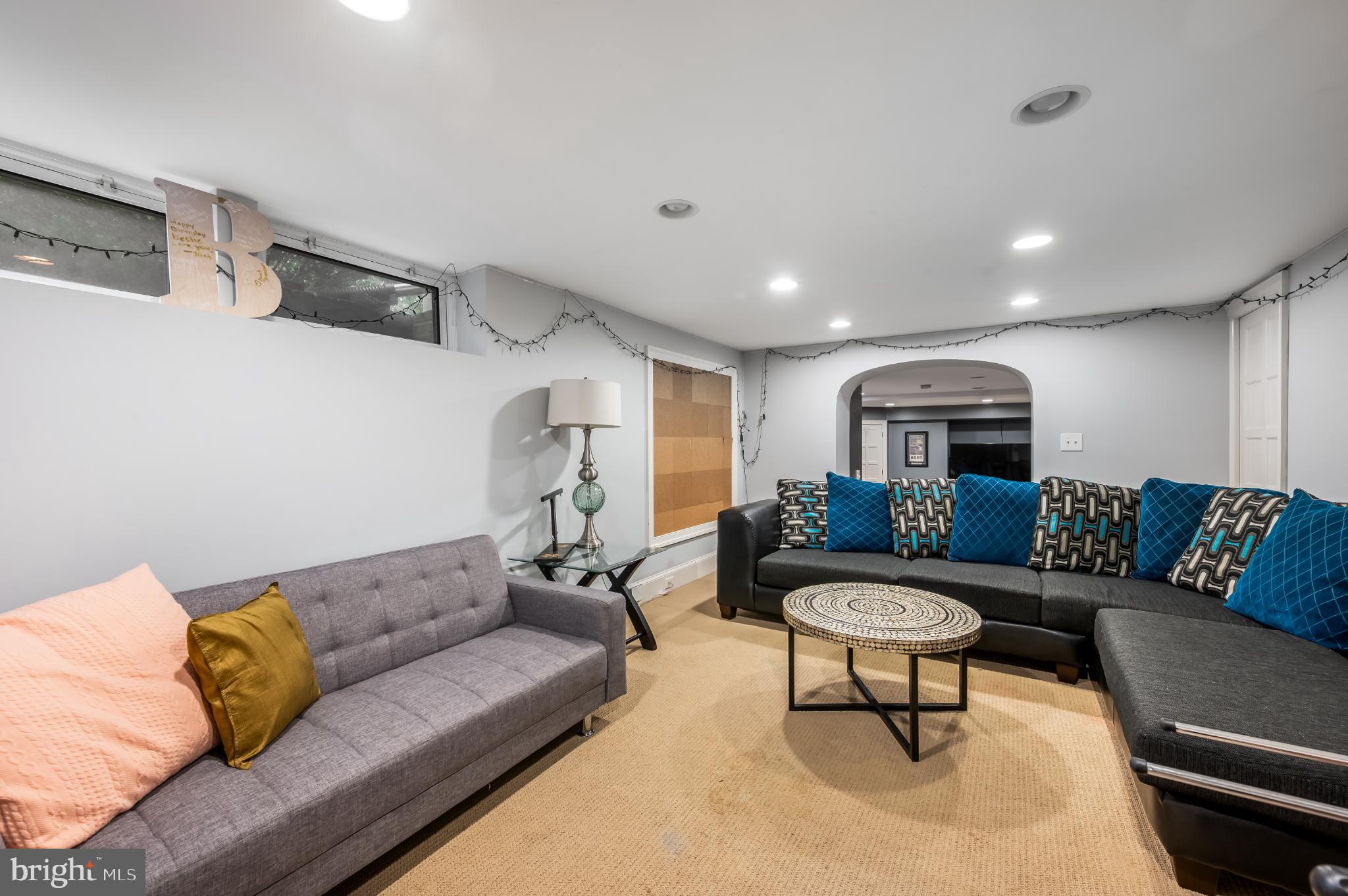 SCHOOL LANE HILLS - Residential