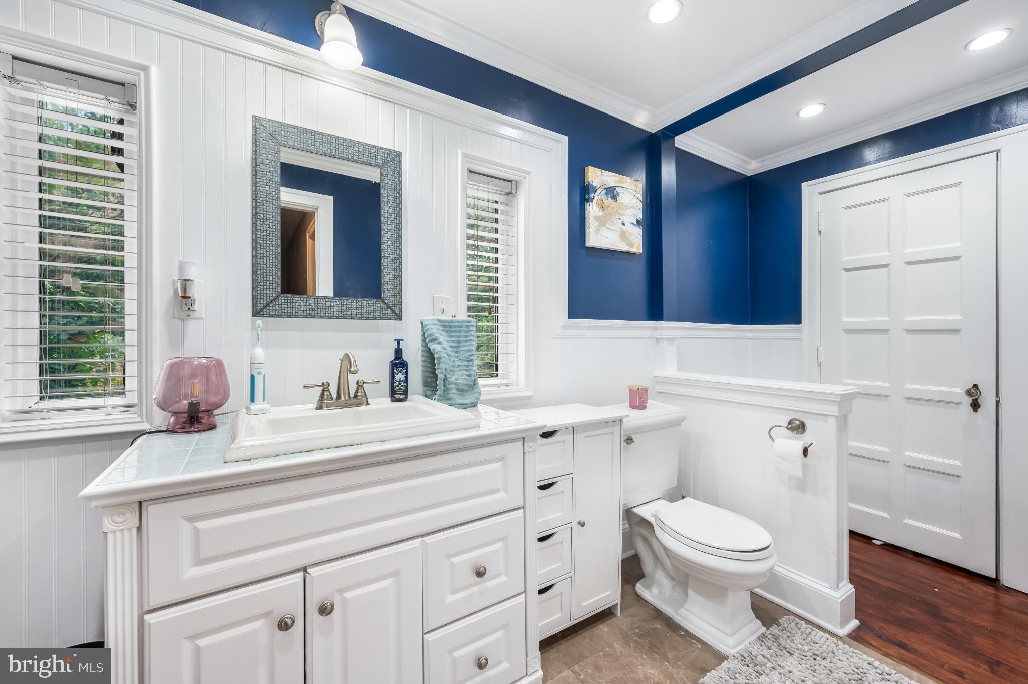 SCHOOL LANE HILLS - Residential