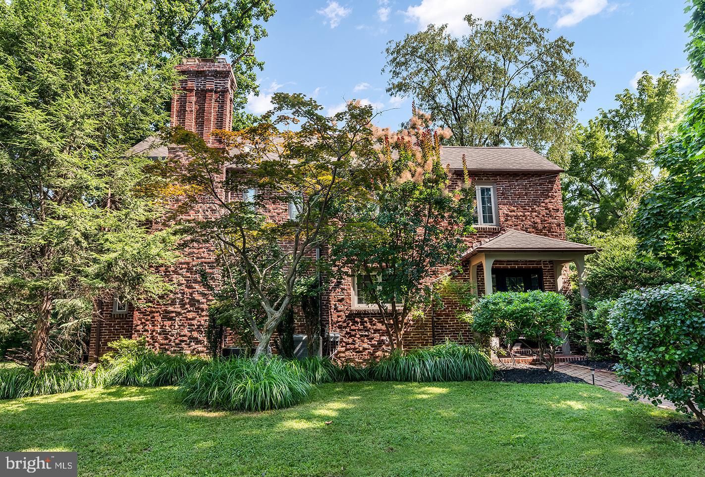 SCHOOL LANE HILLS - Residential