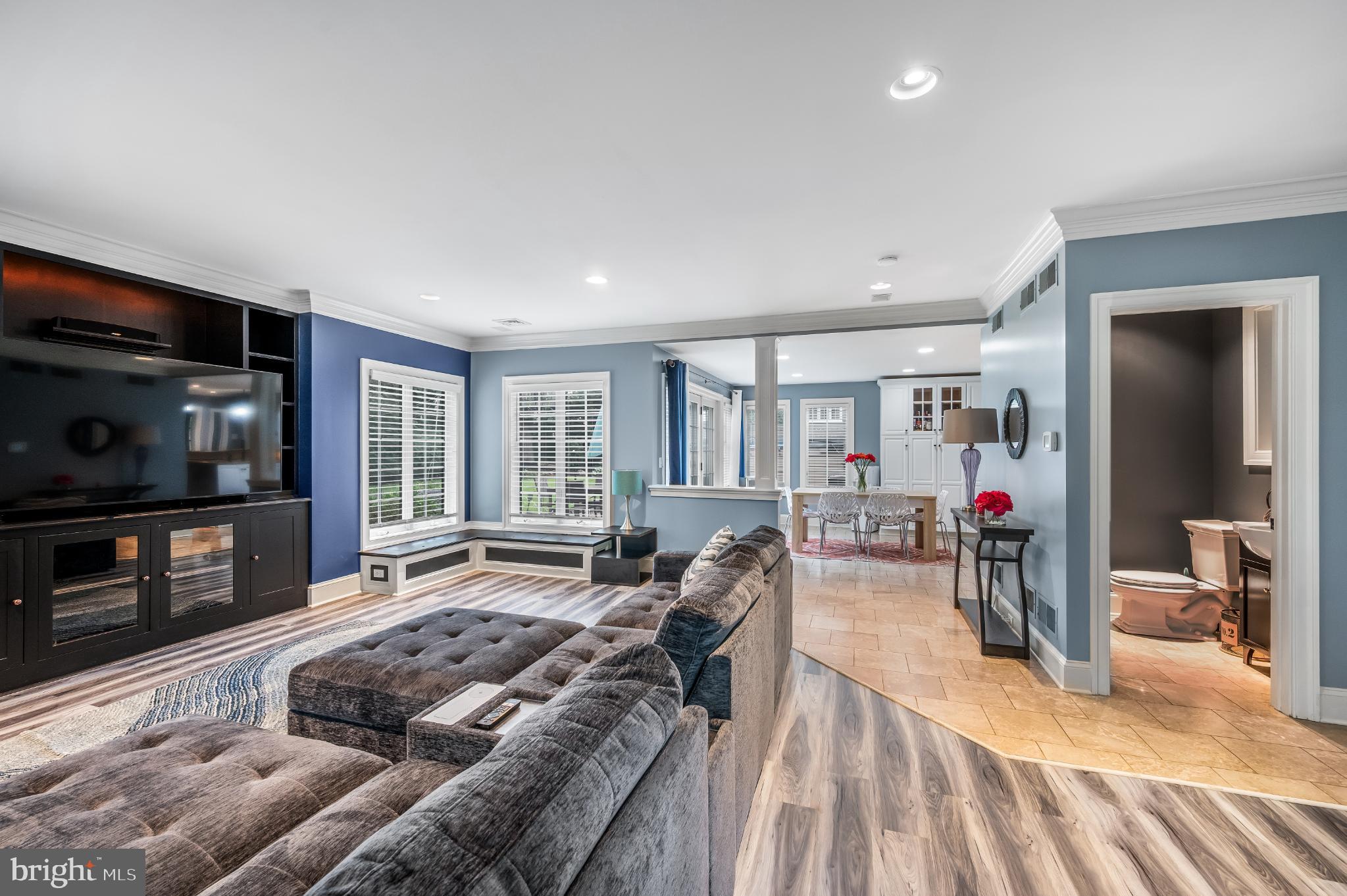 SCHOOL LANE HILLS - Residential