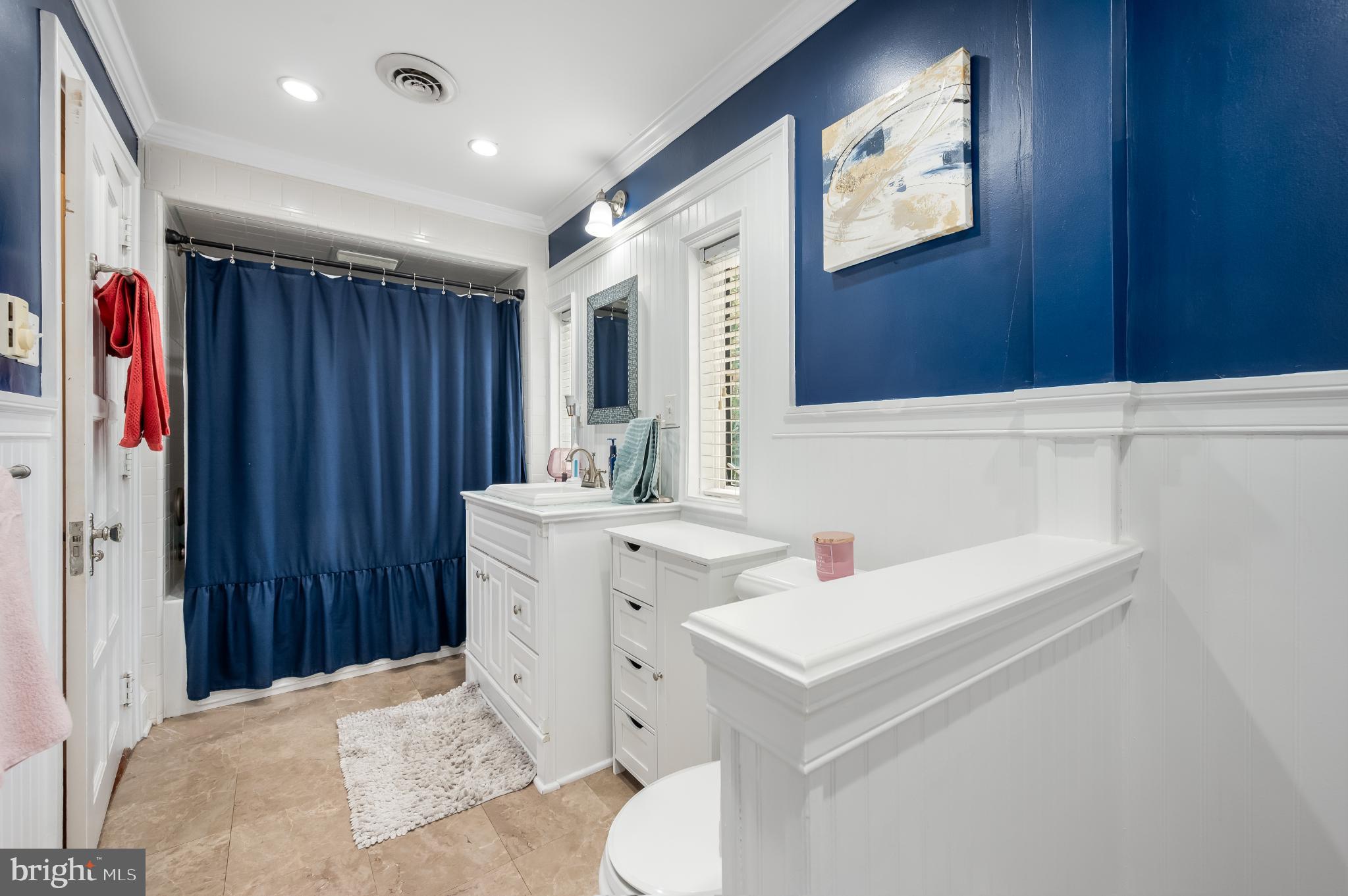 SCHOOL LANE HILLS - Residential