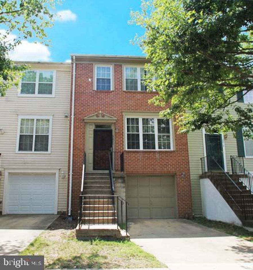 Come and view this move in ready town house convenient to stores, highway, metro and more