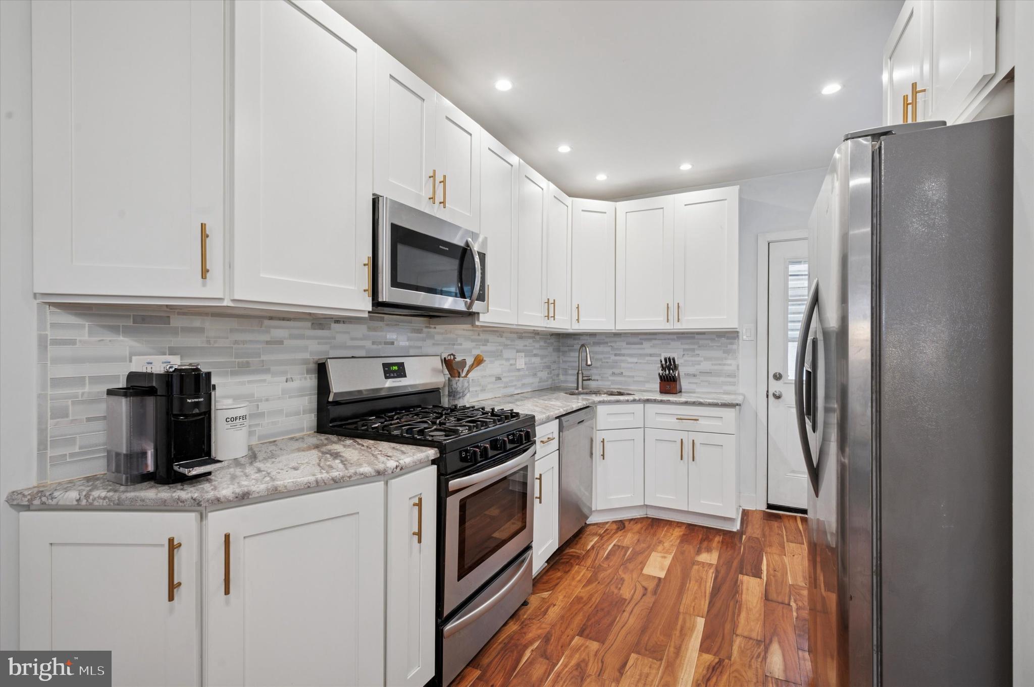 WEST PASSYUNK - Residential