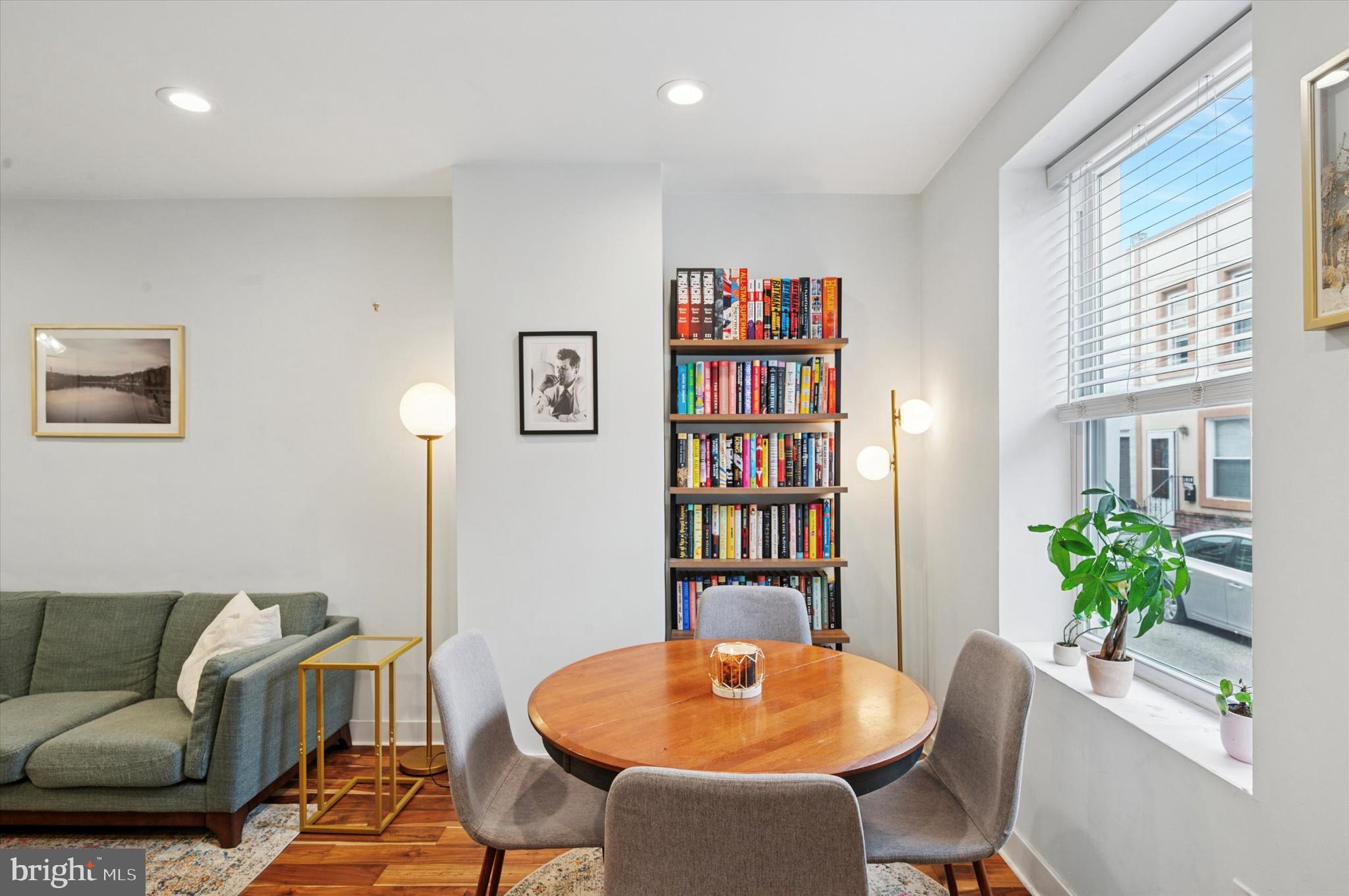 1924 S BONSALL STREET