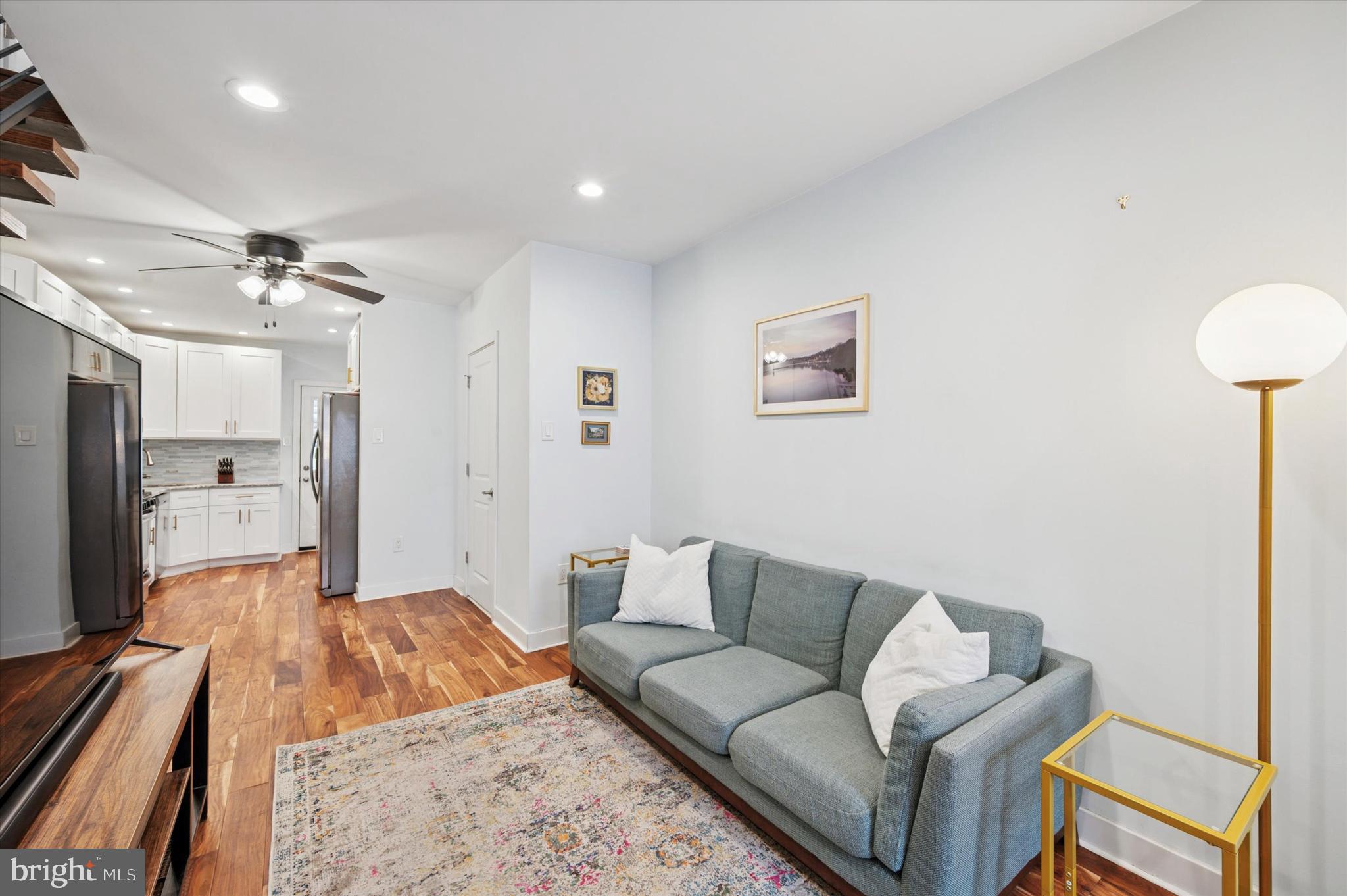 1924 S BONSALL STREET